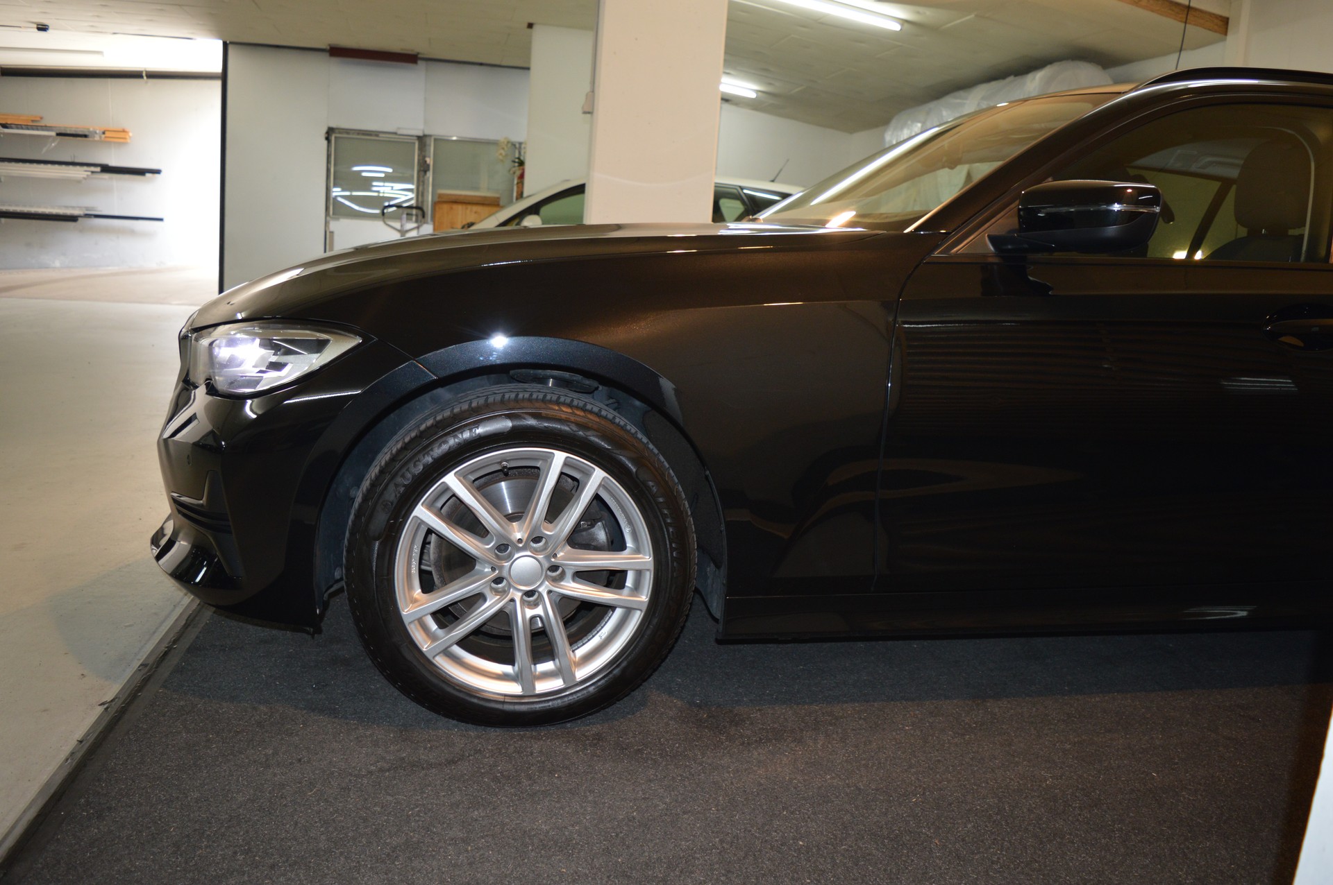 BMW 320d xDrive Touring Steptronic Advantage-image-6