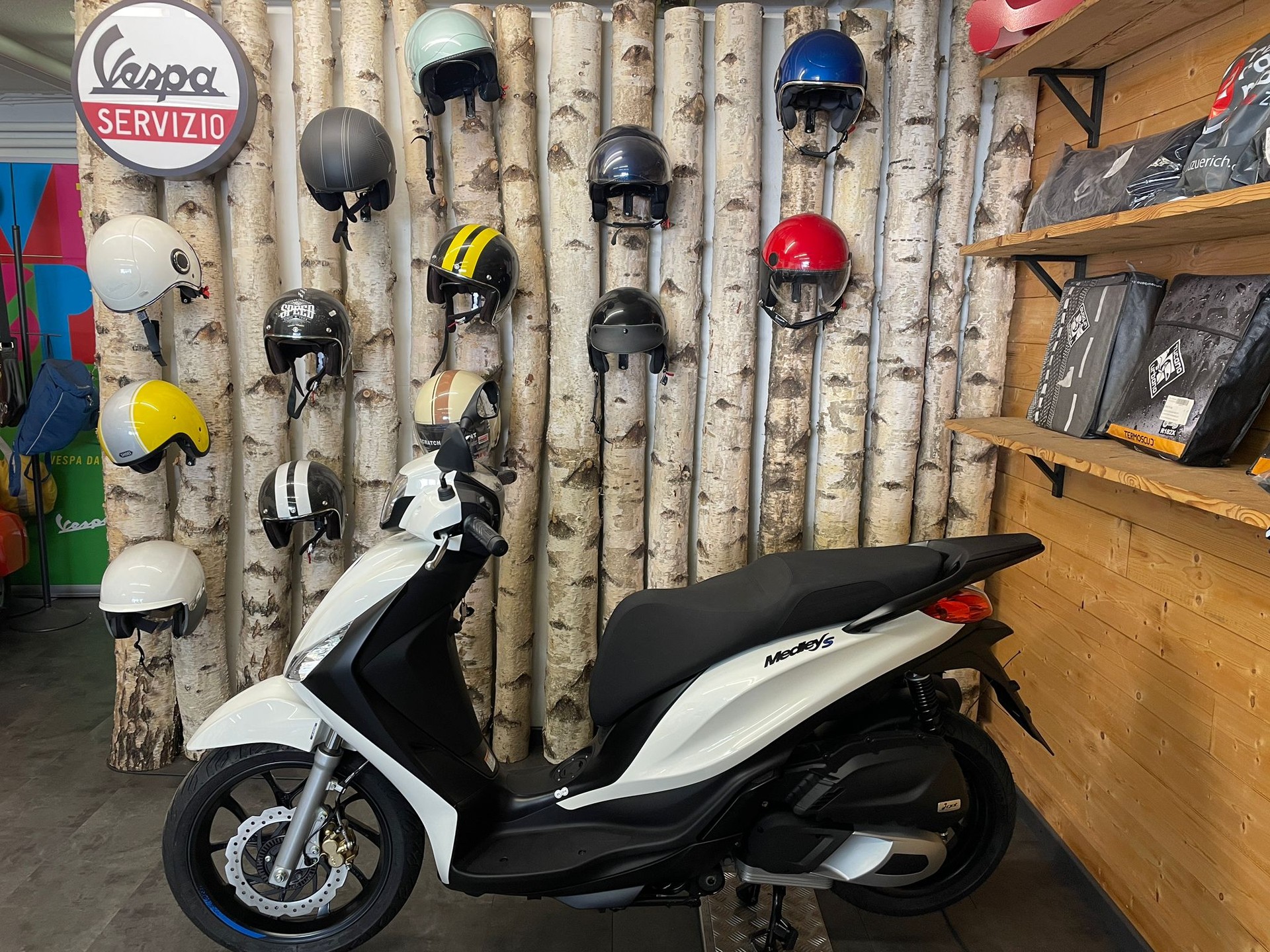 PIAGGIO Medley 125 Sport-image-0