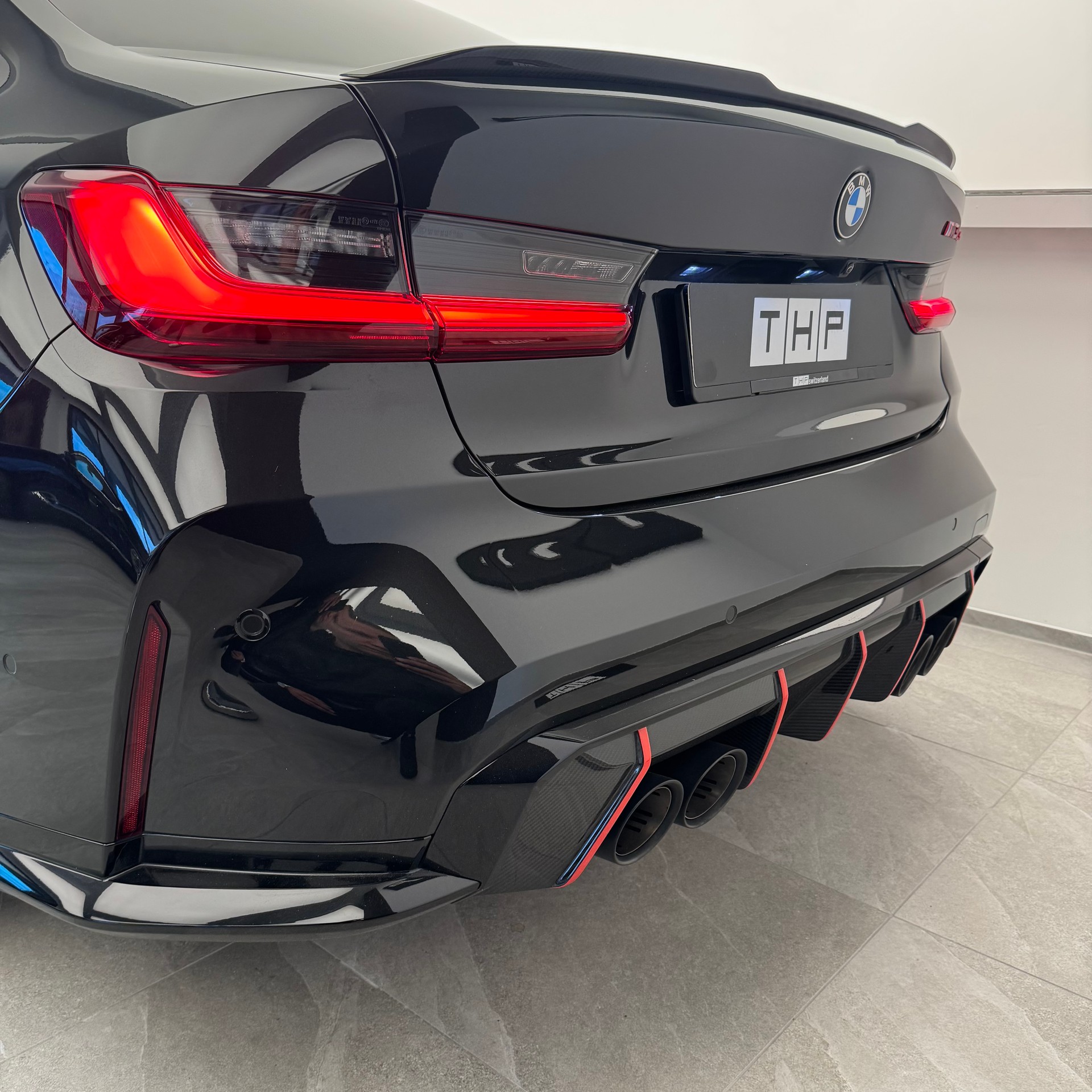 BMW M3 CS-image-7