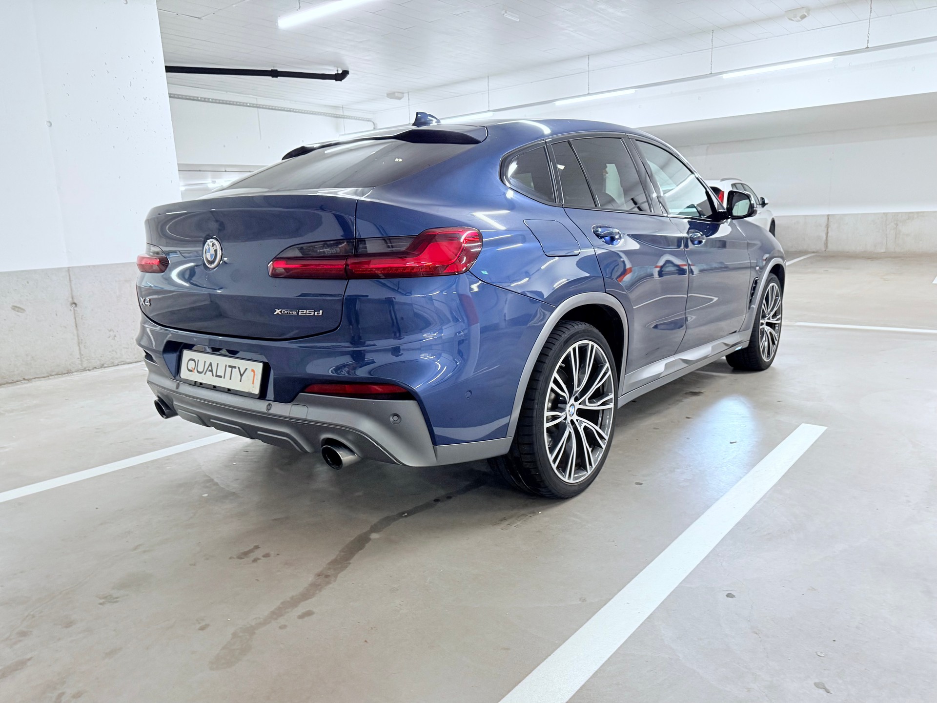 BMW X4 xDrive 25d M Sport X Steptronic-image-5