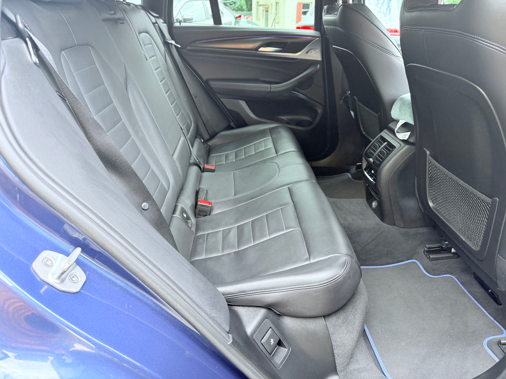 BMW X4 xDrive 25d M Sport X Steptronic-image-13