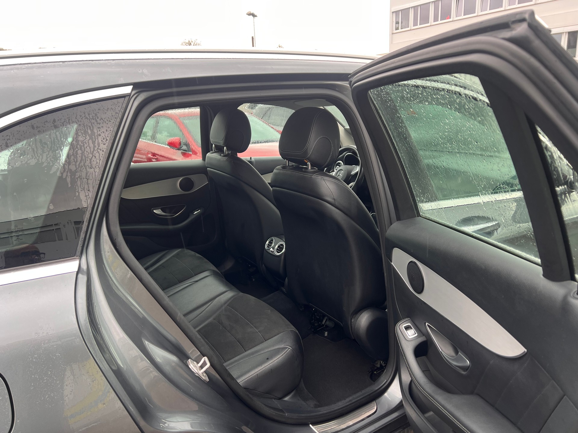 MERCEDES-BENZ GLC 250 d Exclusive 4Matic 9G-Tronic-image-13