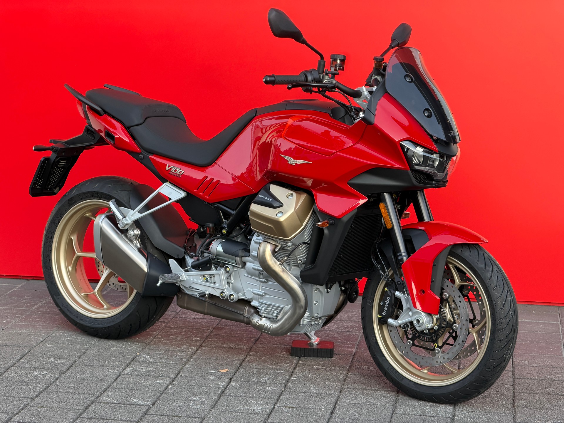 MOTO GUZZI V100 Mandello-image-15