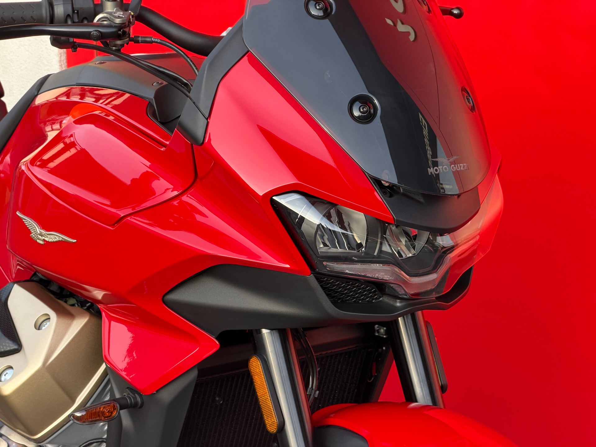 MOTO GUZZI V100 Mandello-image-3