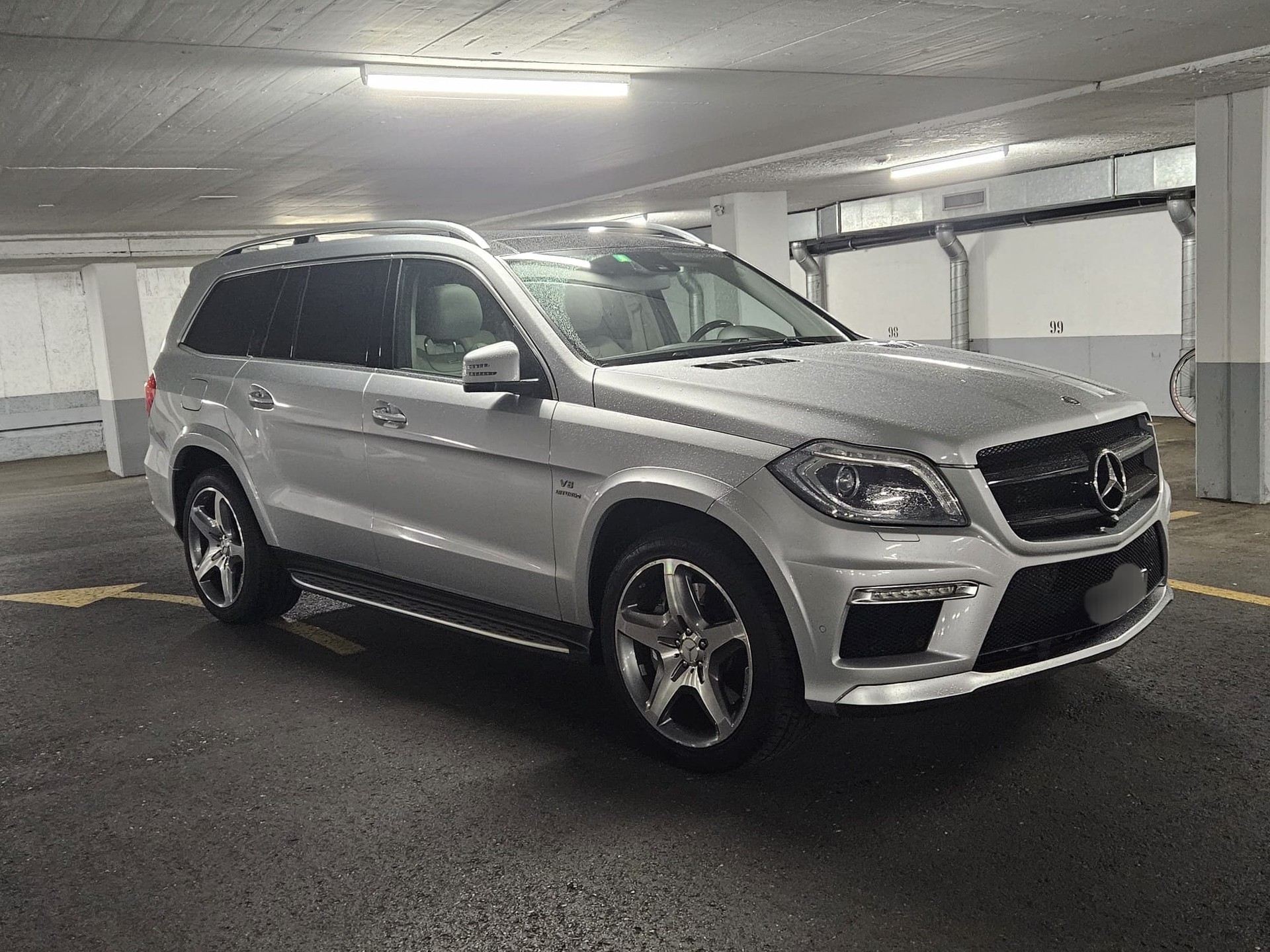 MERCEDES-BENZ GL 63 AMG 4Matic Speedshift Plus 7G-Tronic-image-3