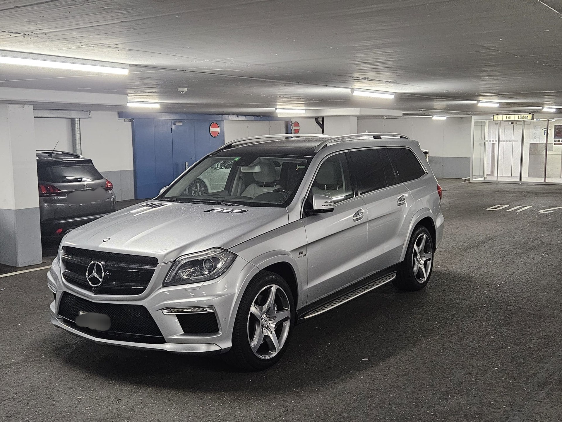 MERCEDES-BENZ GL 63 AMG 4Matic Speedshift Plus 7G-Tronic-image-1