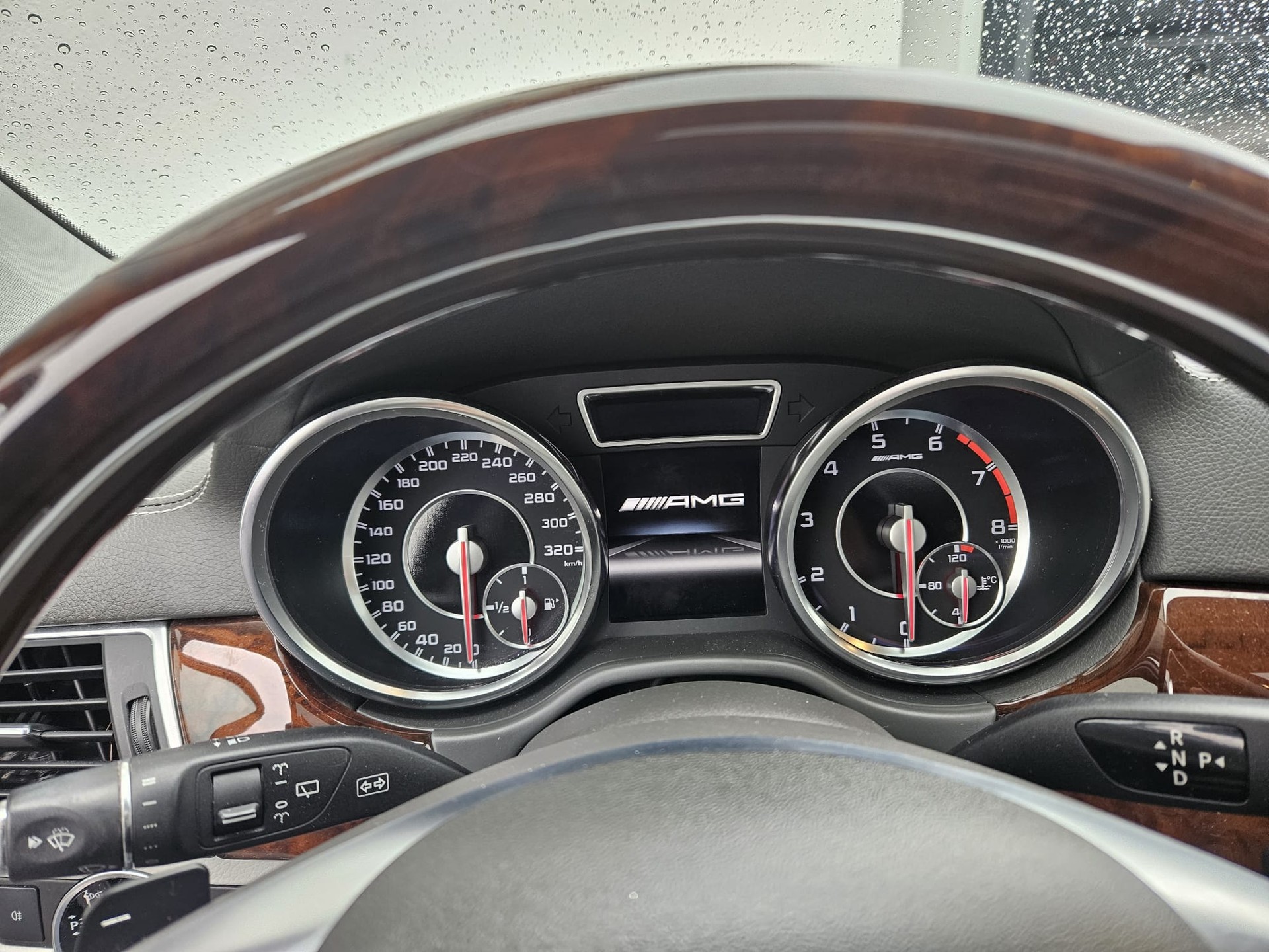 MERCEDES-BENZ GL 63 AMG 4Matic Speedshift Plus 7G-Tronic-image-7