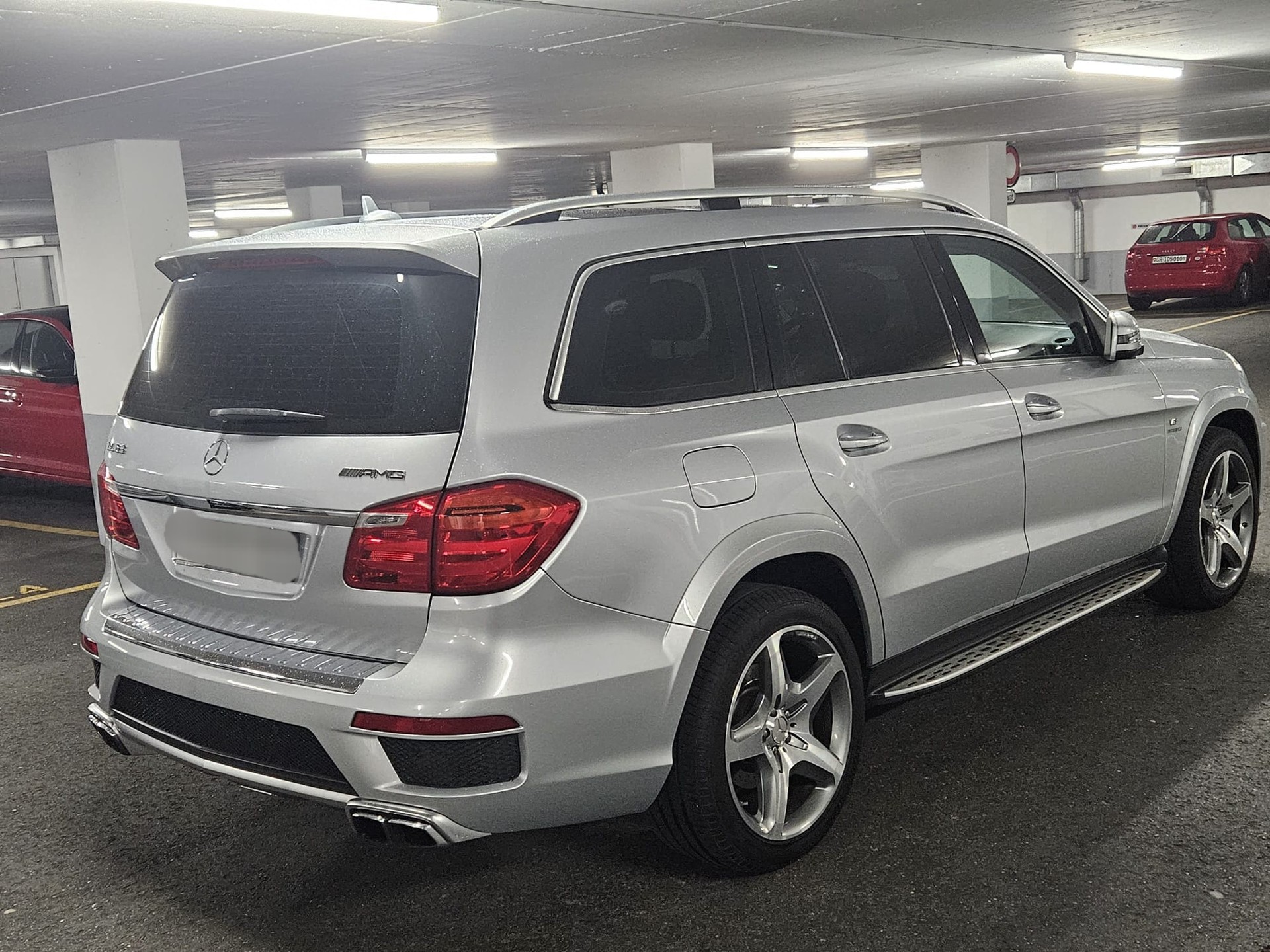 MERCEDES-BENZ GL 63 AMG 4Matic Speedshift Plus 7G-Tronic-image-2