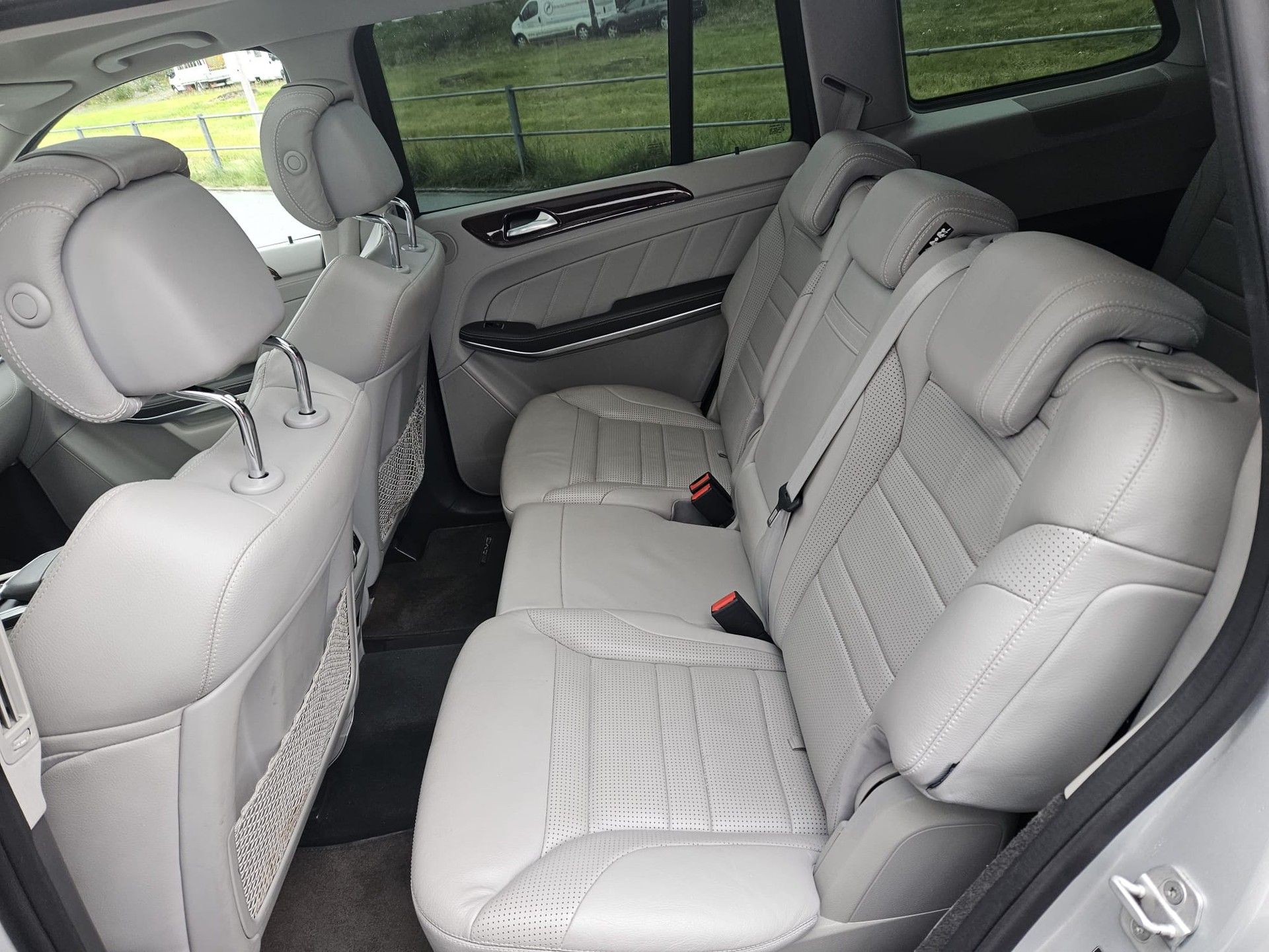 MERCEDES-BENZ GL 63 AMG 4Matic Speedshift Plus 7G-Tronic-image-10