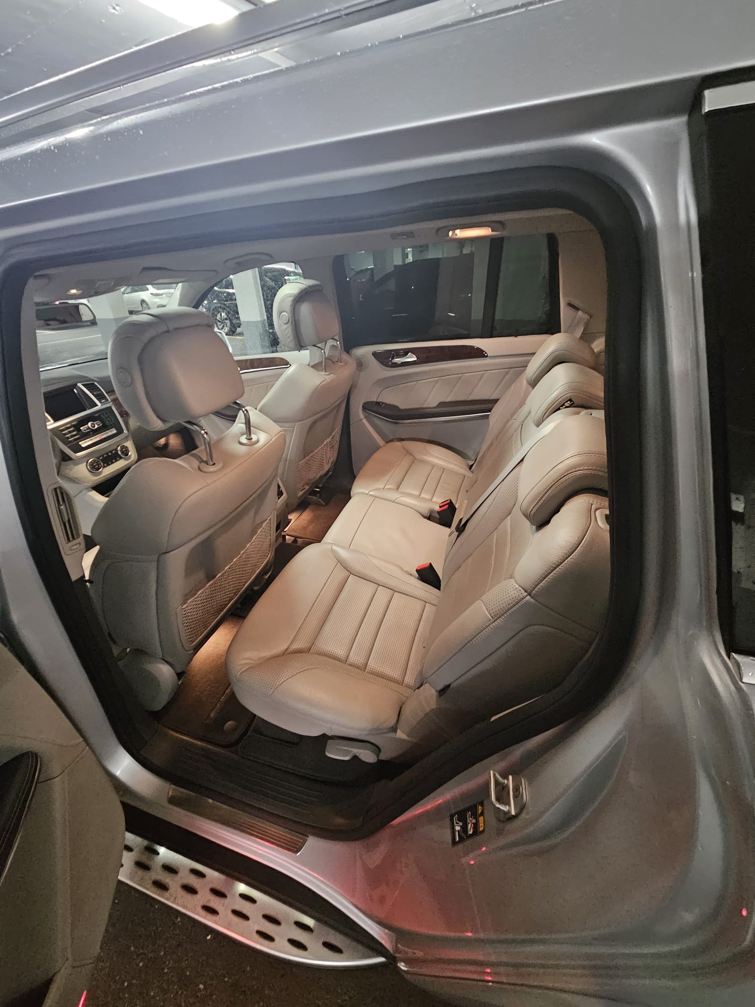 MERCEDES-BENZ GL 63 AMG 4Matic Speedshift Plus 7G-Tronic-image-6