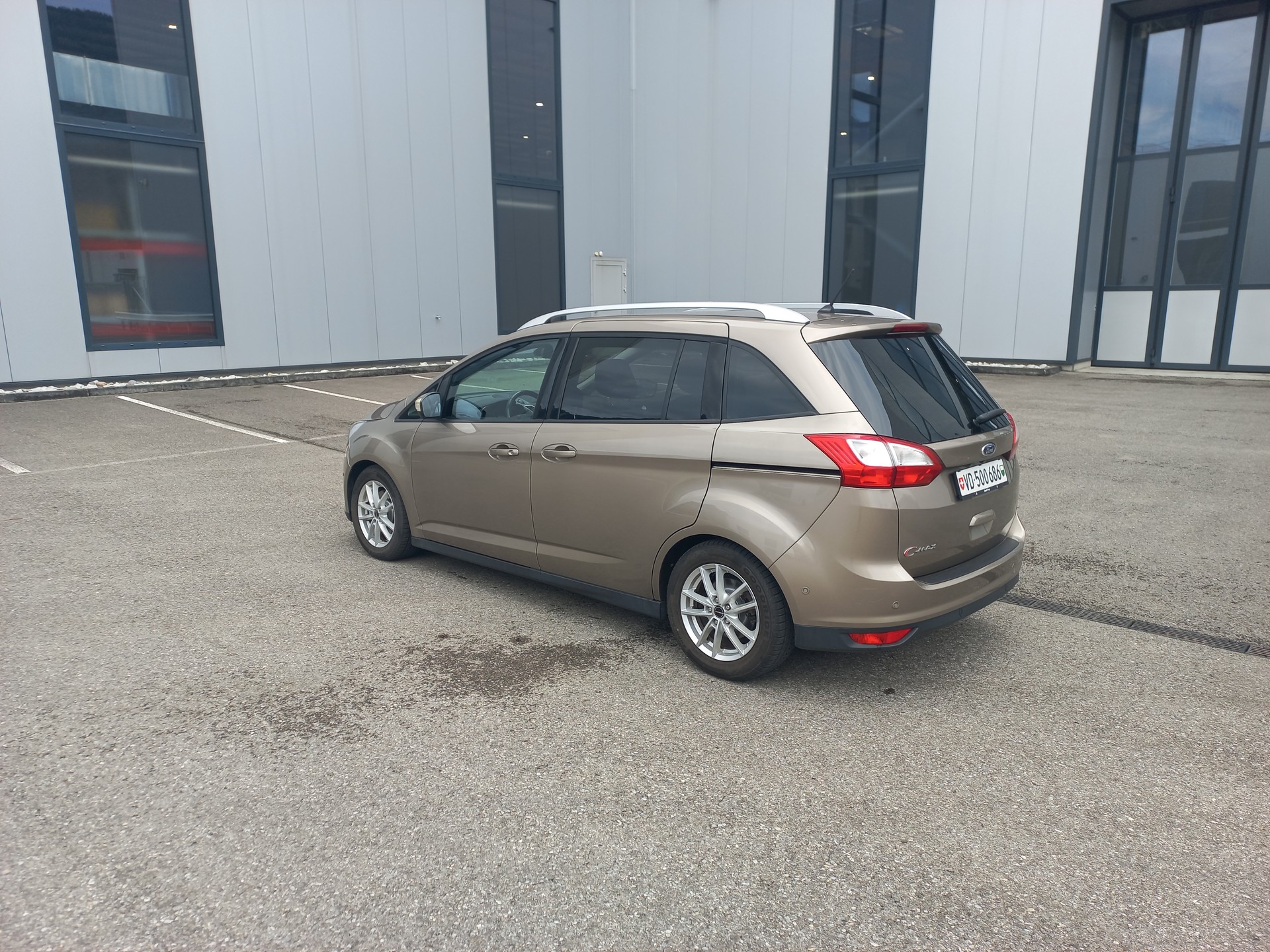FORD GrC-Max 1.5 TDCi Trend PowerShift-image-2
