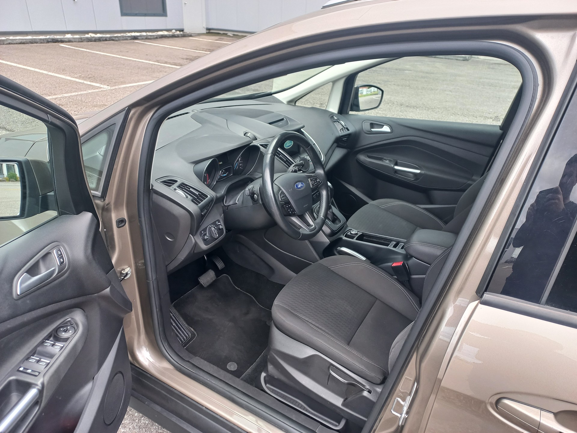 FORD GrC-Max 1.5 TDCi Trend PowerShift-image-4
