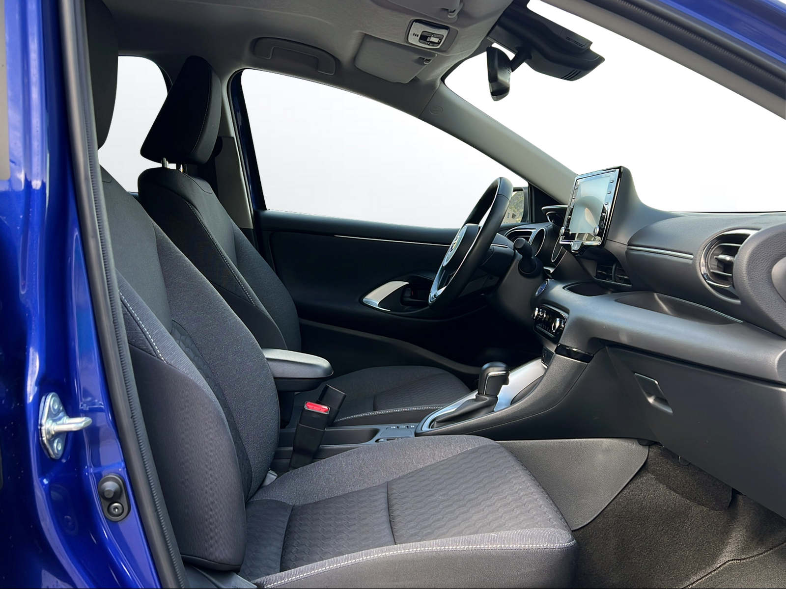TOYOTA Yaris 1.5 Trend e-CVT-image-10
