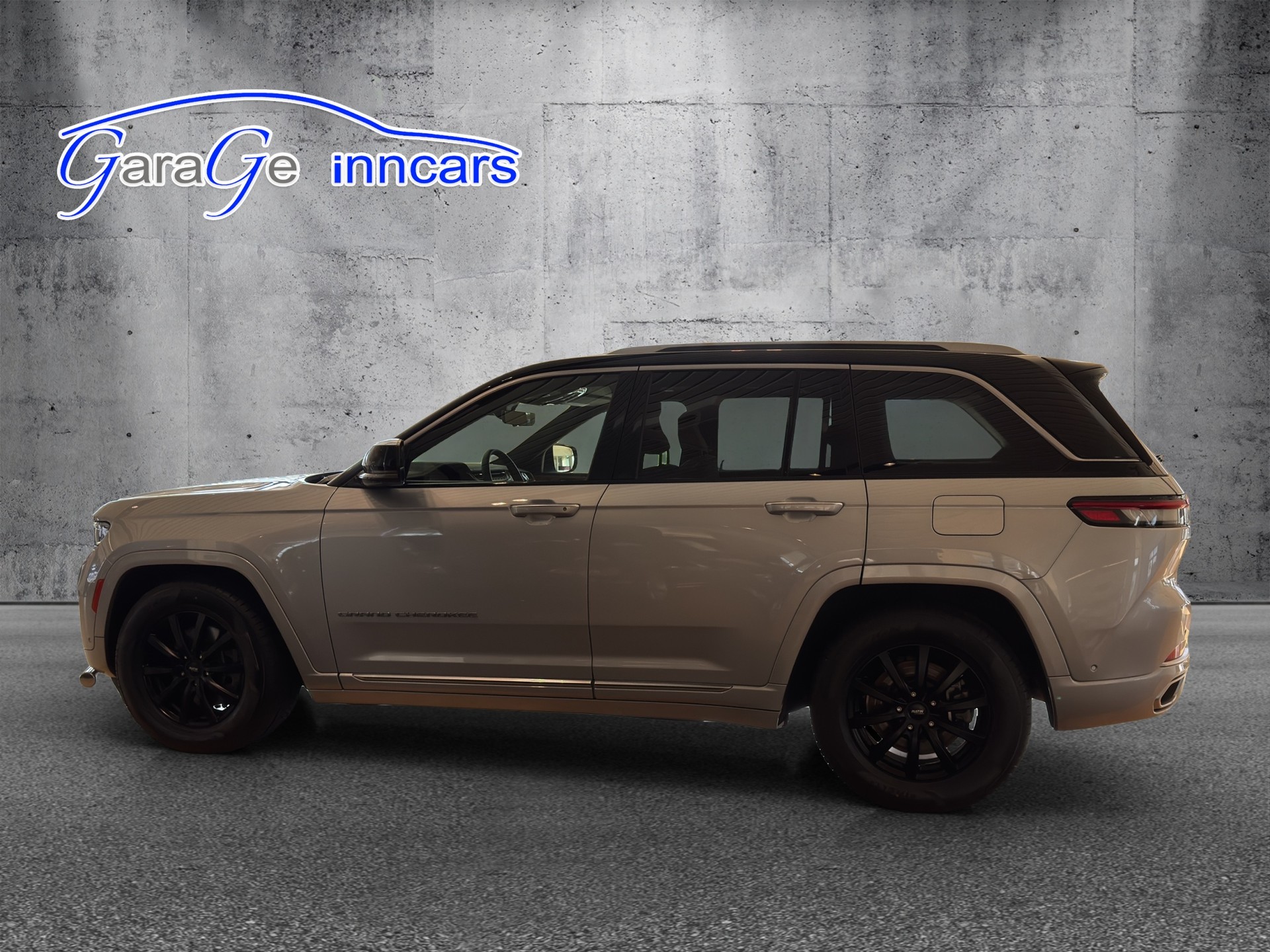 JEEP Hemi Summit Reserve-image-3