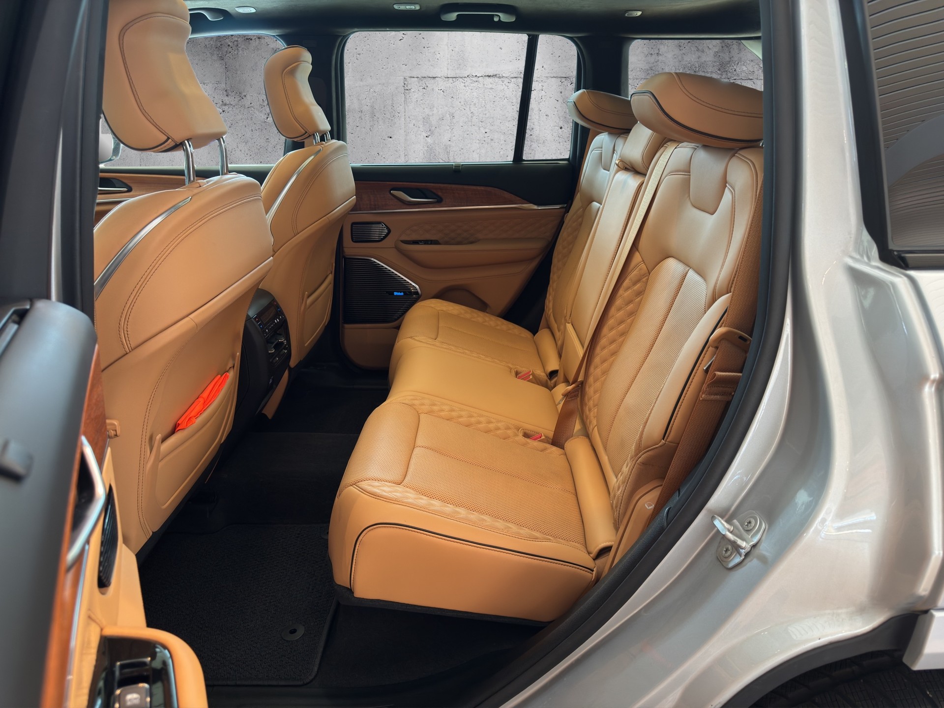 JEEP Hemi Summit Reserve-image-12