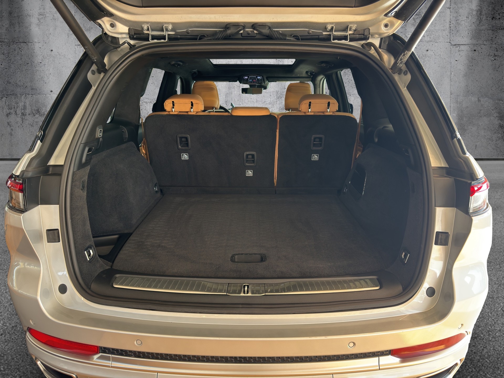 JEEP Hemi Summit Reserve-image-14