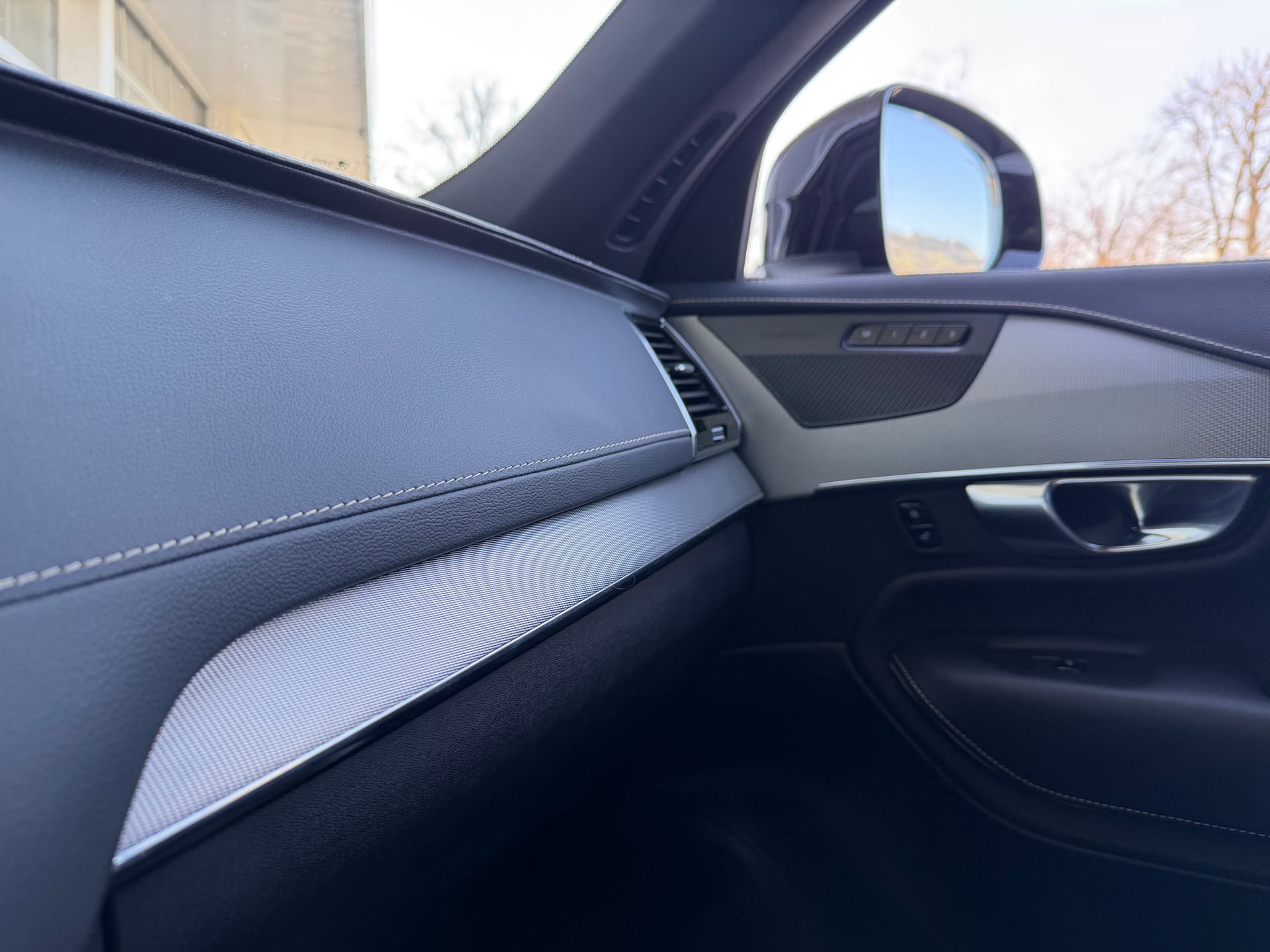 VOLVO XC90 B5 Diesel Mild Hybrid AWD R-Design Geartronic-image-13