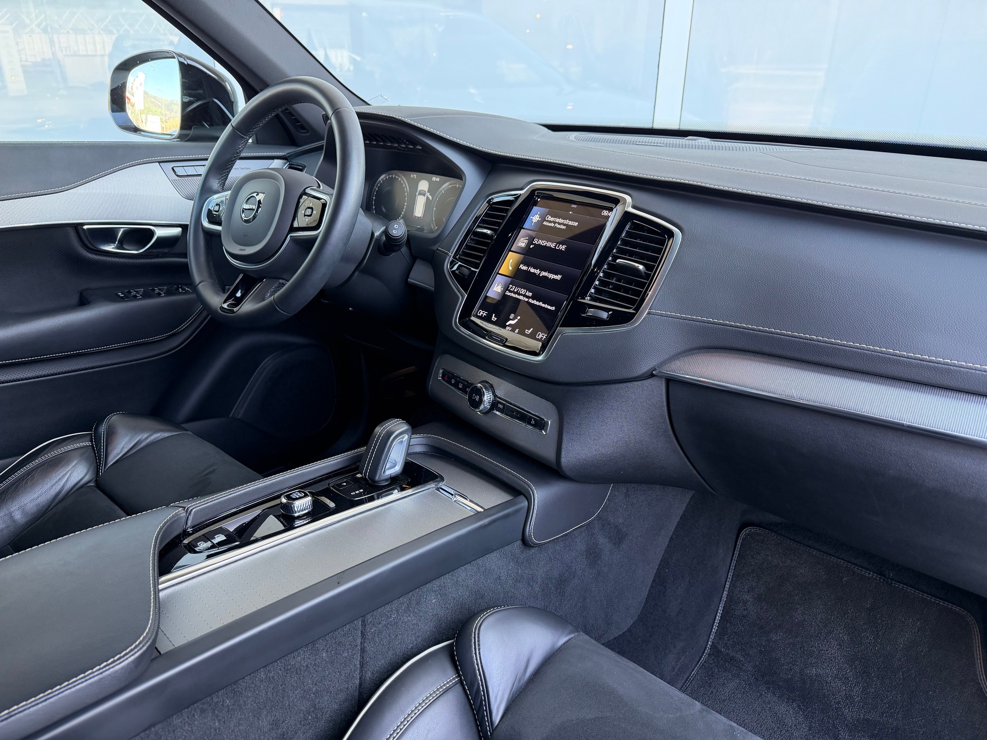 VOLVO XC90 B5 Diesel Mild Hybrid AWD R-Design Geartronic-showroom-element-2