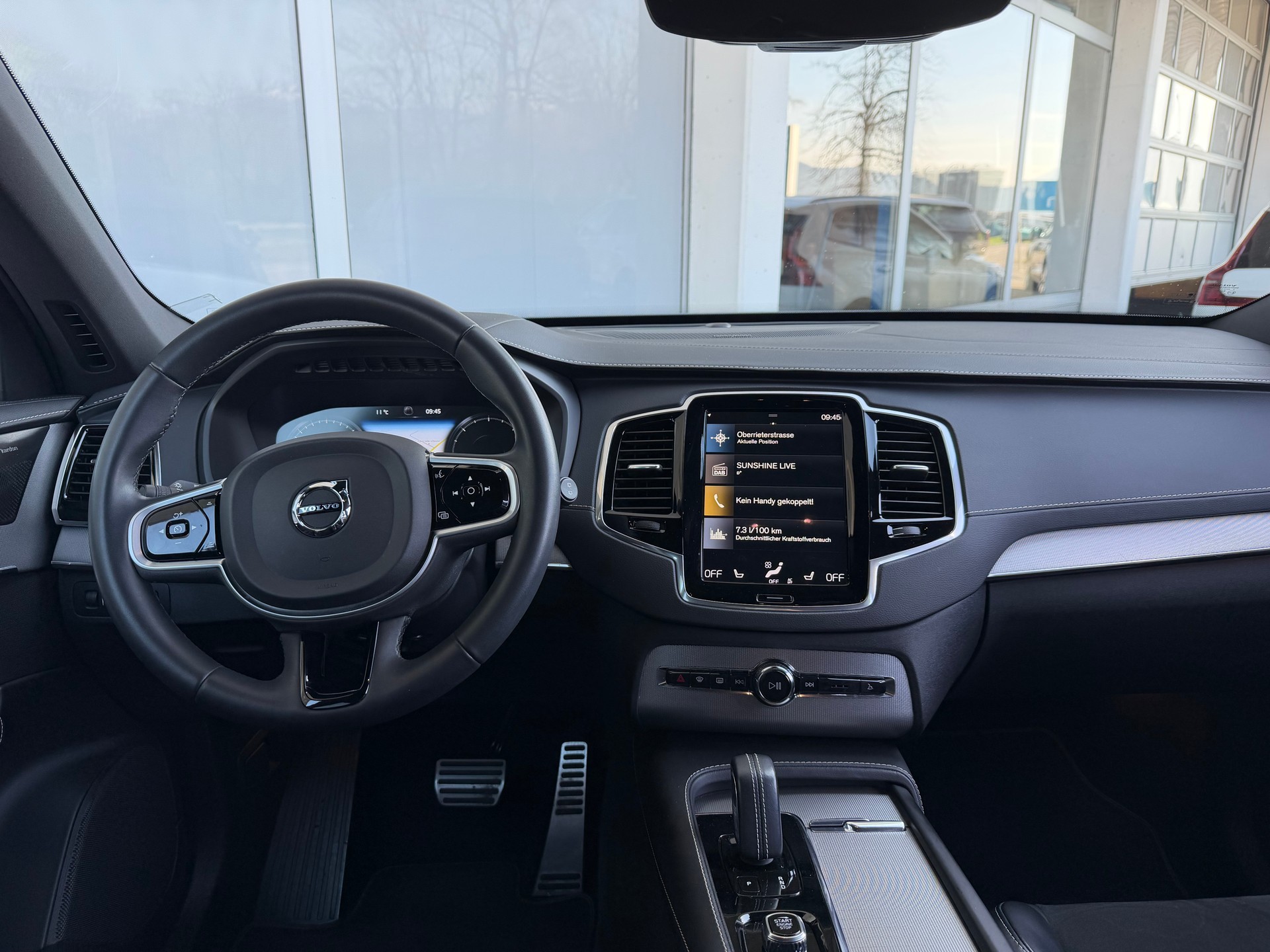 VOLVO XC90 B5 Diesel Mild Hybrid AWD R-Design Geartronic-image-9