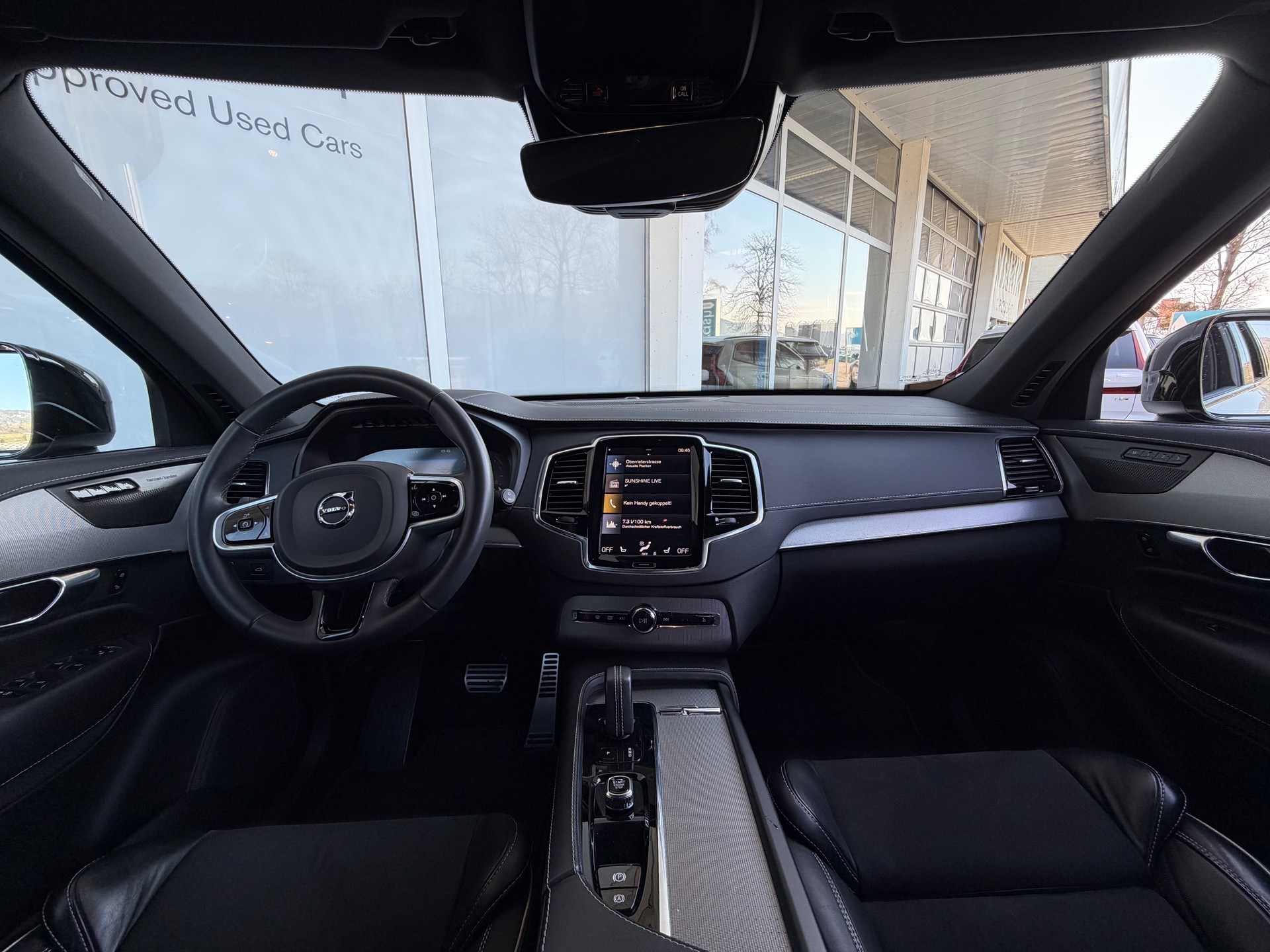 VOLVO XC90 B5 Diesel Mild Hybrid AWD R-Design Geartronic-image-8