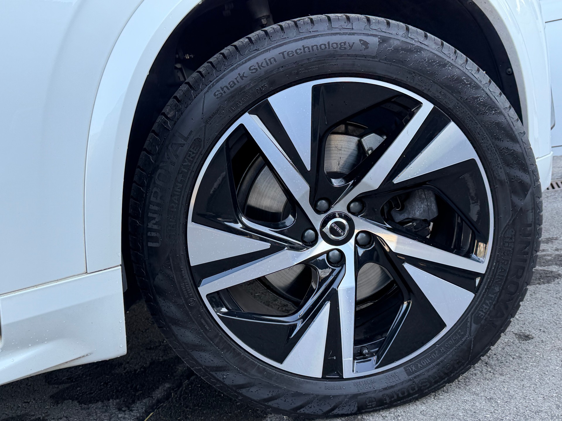 VOLVO XC90 B5 Diesel Mild Hybrid AWD R-Design Geartronic-image-10