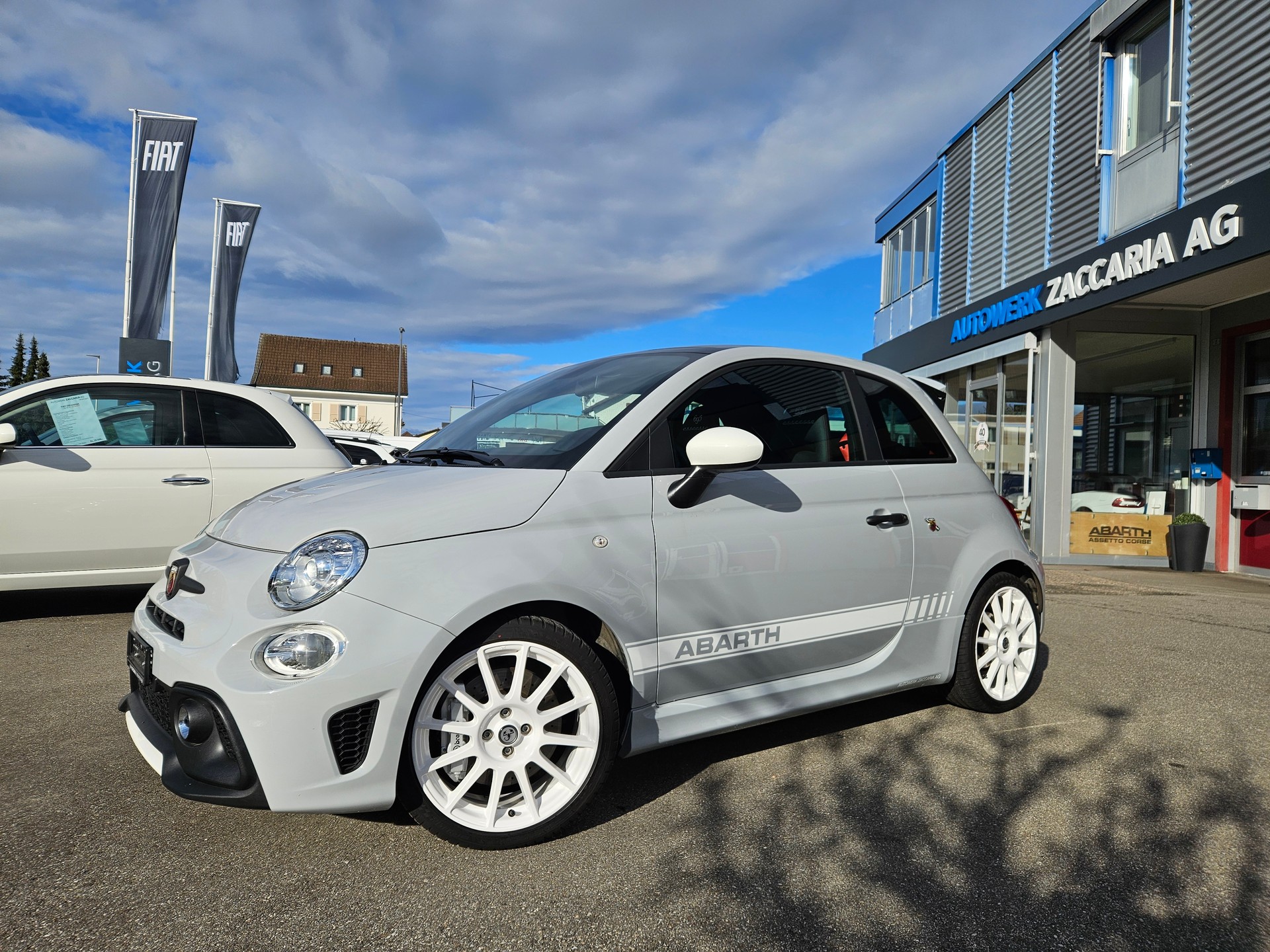 FIAT 695 1.4 16V Turbo Abarth Esseesse-image-1