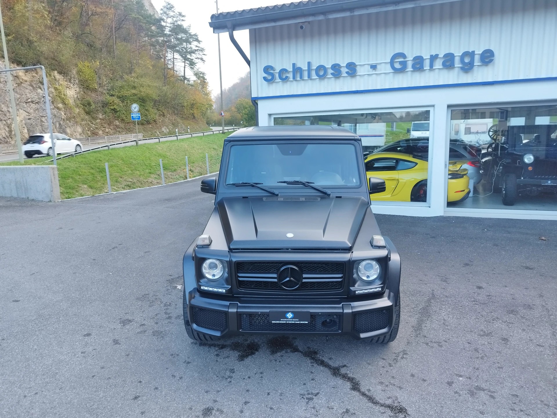 MERCEDES-BENZ G 65 AMG Automatic-showroom-element-3