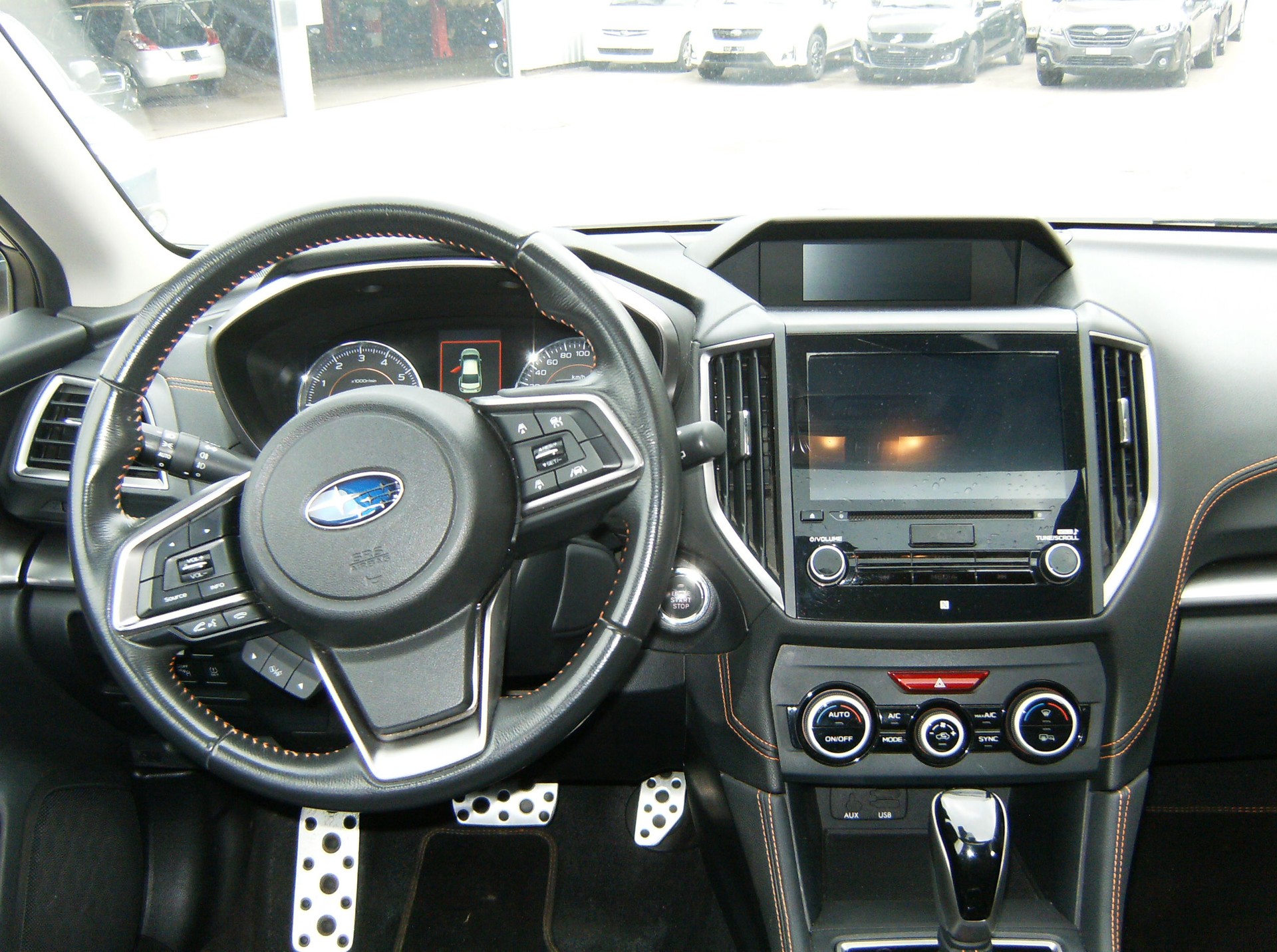 SUBARU XV 2.0 Swiss Plus AWD Lineartronic-image-9