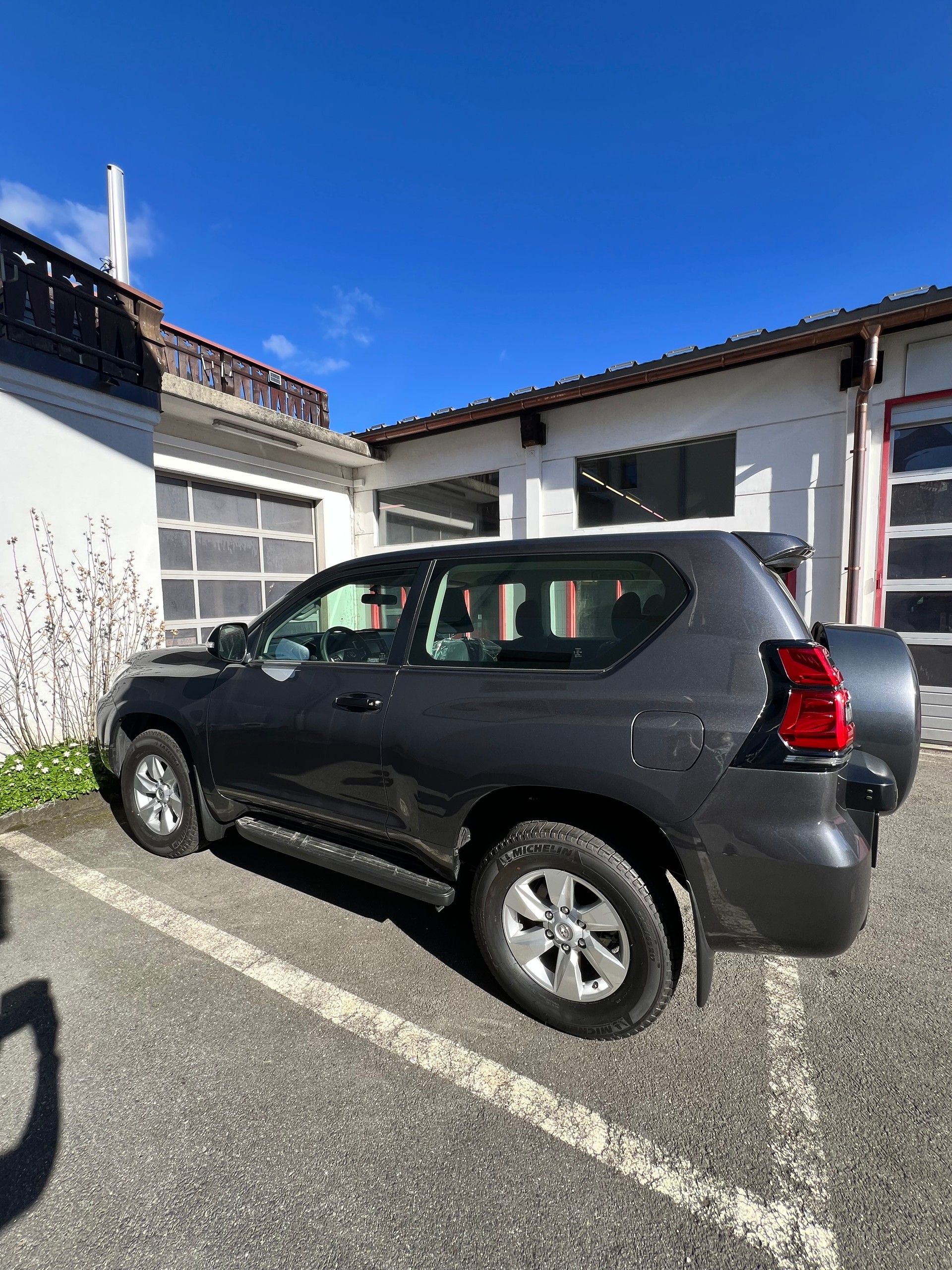 TOYOTA Land Cruiser 2.8TD Active-image-1