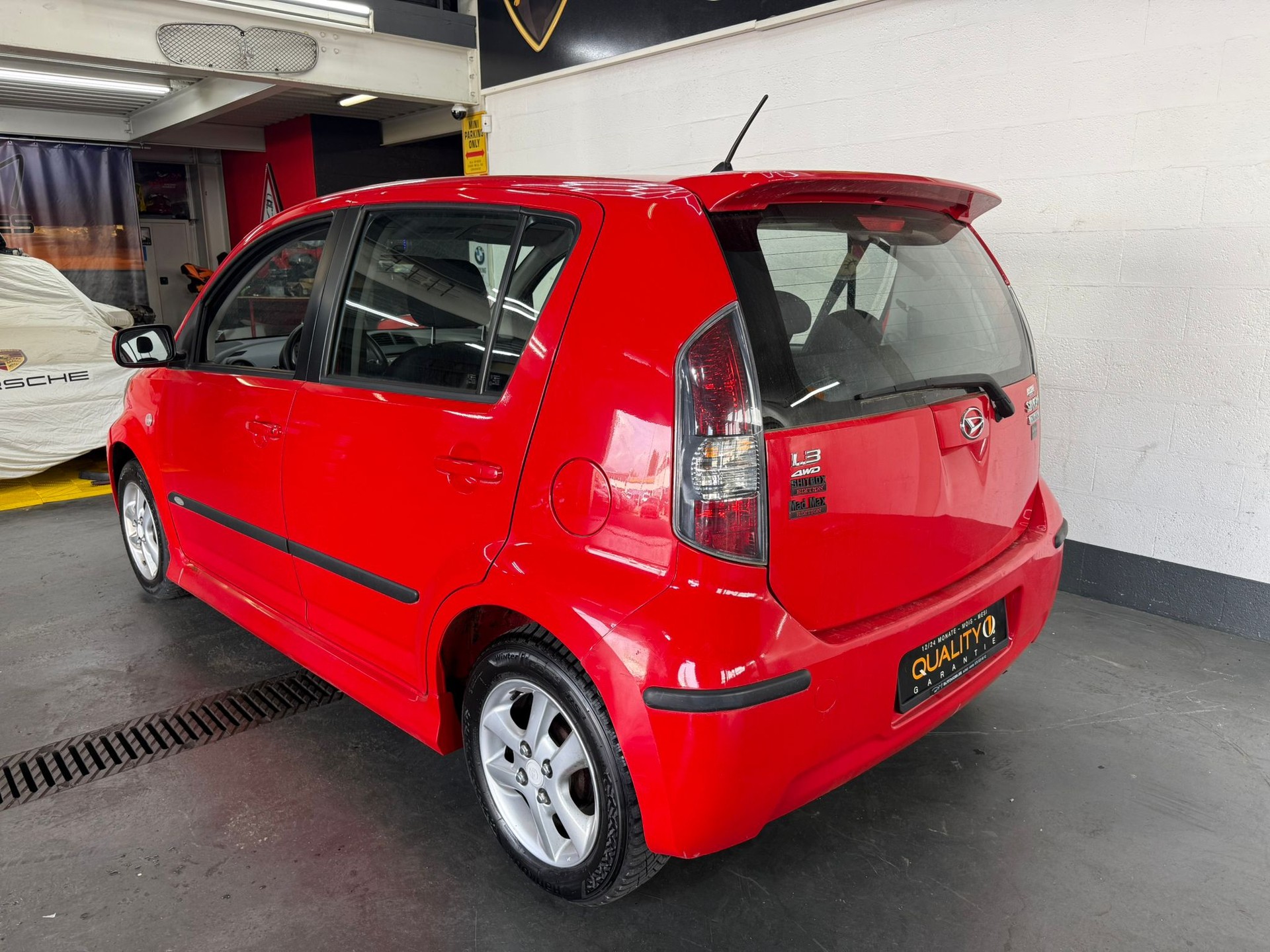 DAIHATSU SIRION-image-2
