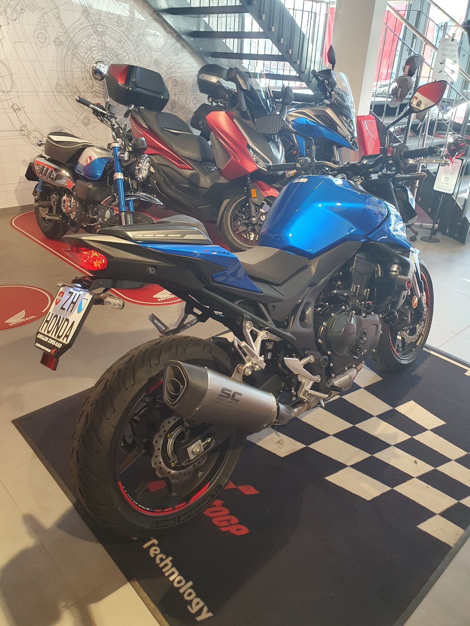 HONDA CB 750 Hornet-image-9