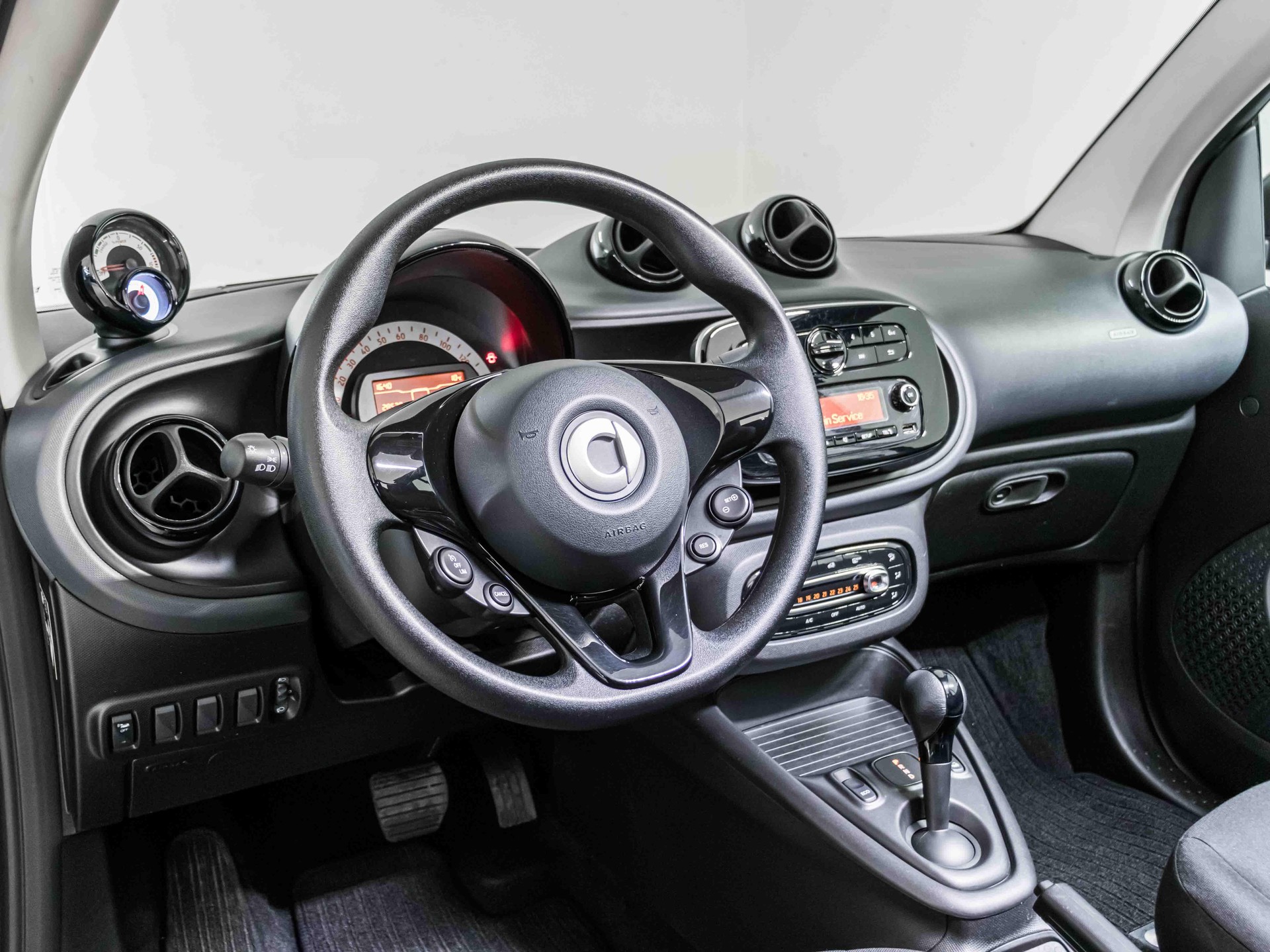 SMART Fortwo Cabrio EQ-image-7