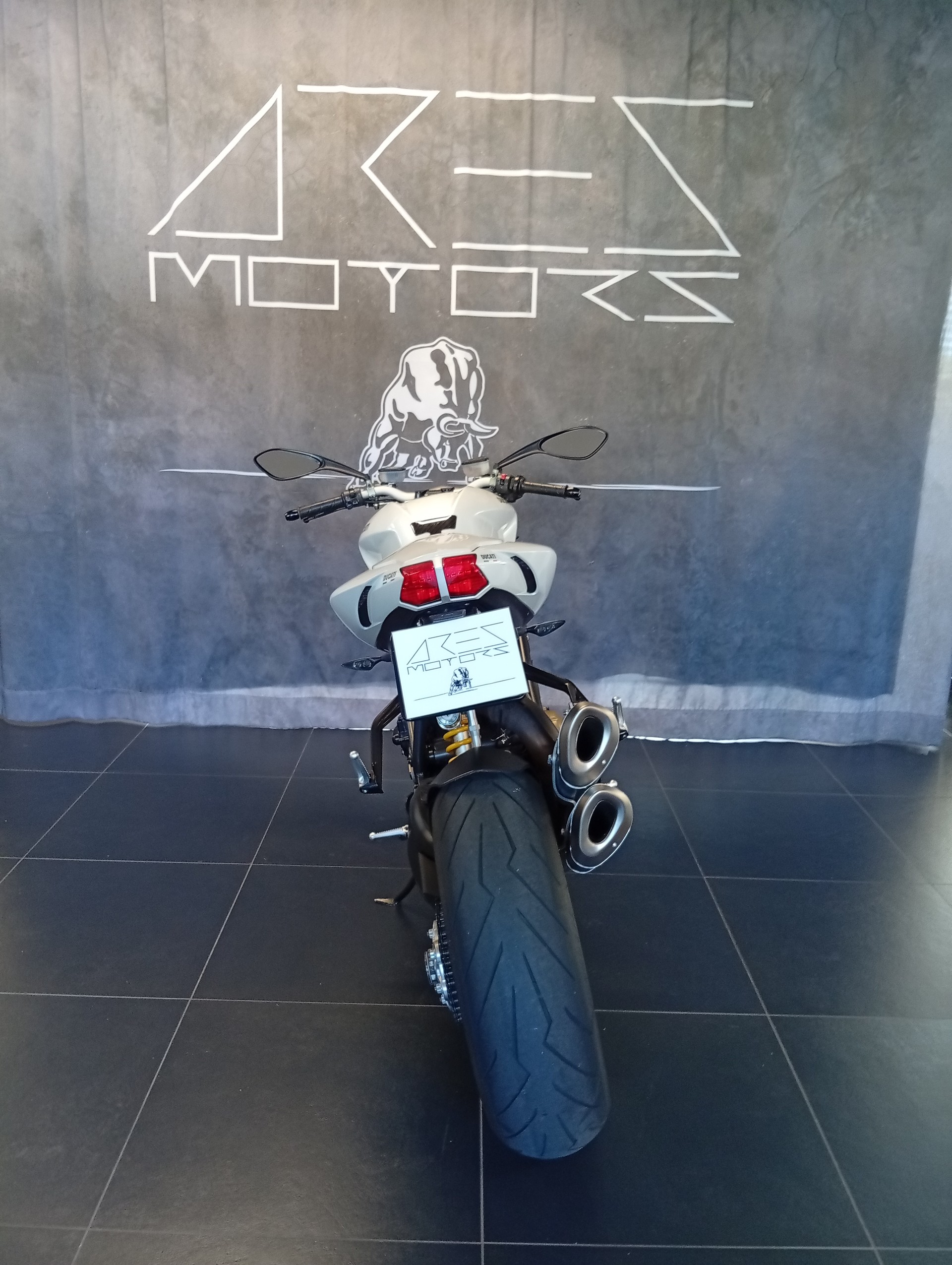 DUCATI Streetfighter 1099-image-6