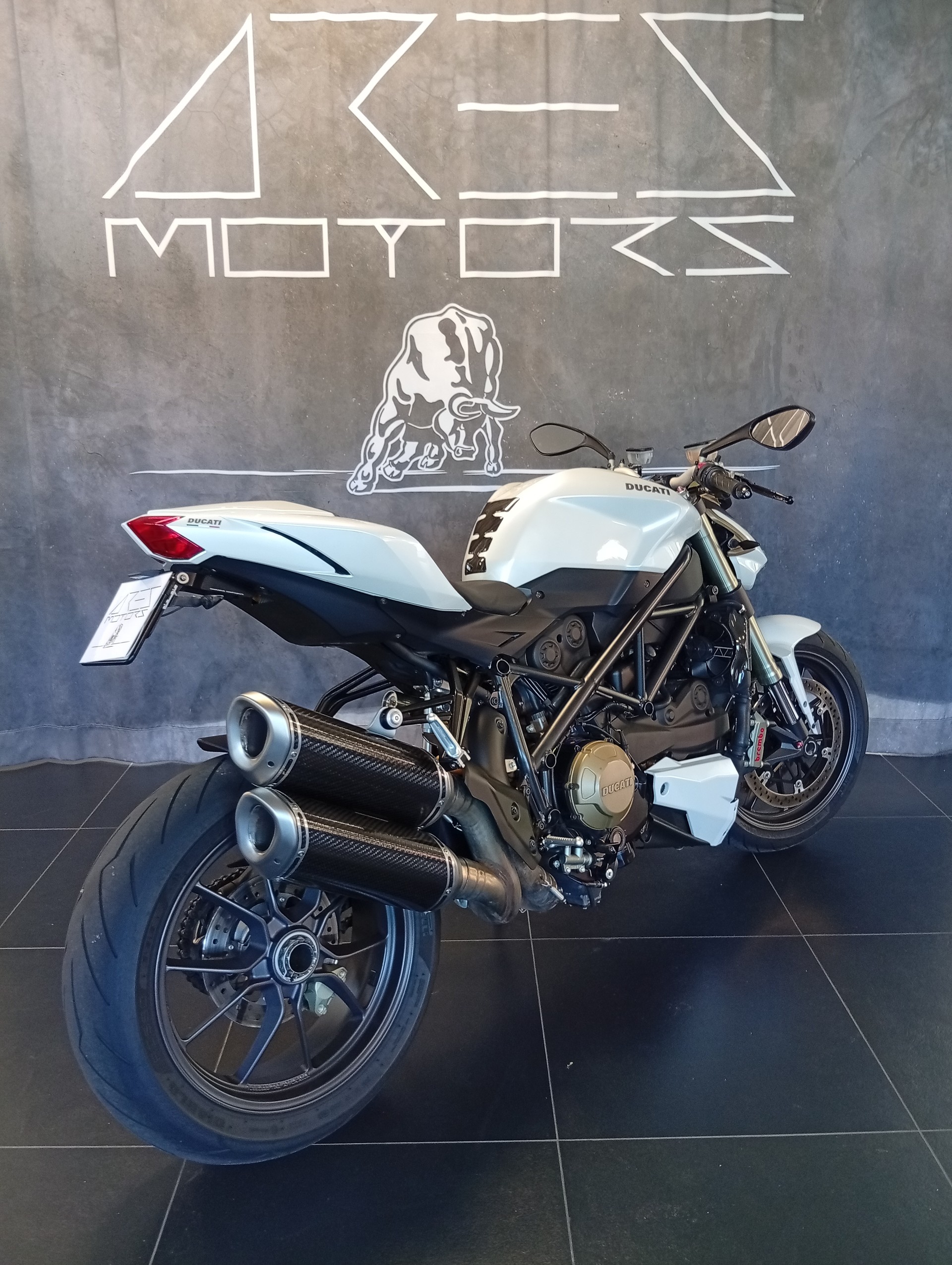 DUCATI Streetfighter 1099-image-7