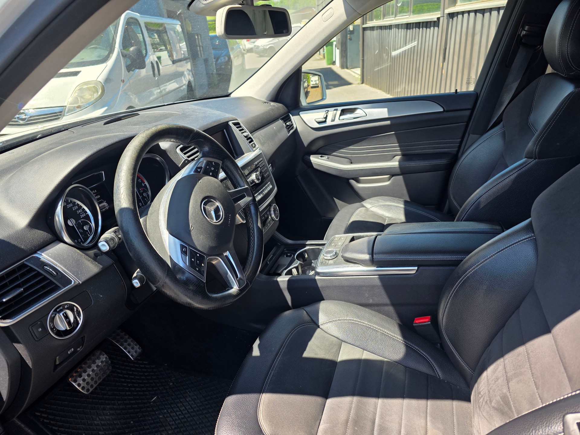 MERCEDES-BENZ ML 350 BlueTEC Executive 4Matic 7G-Tronic-image-1
