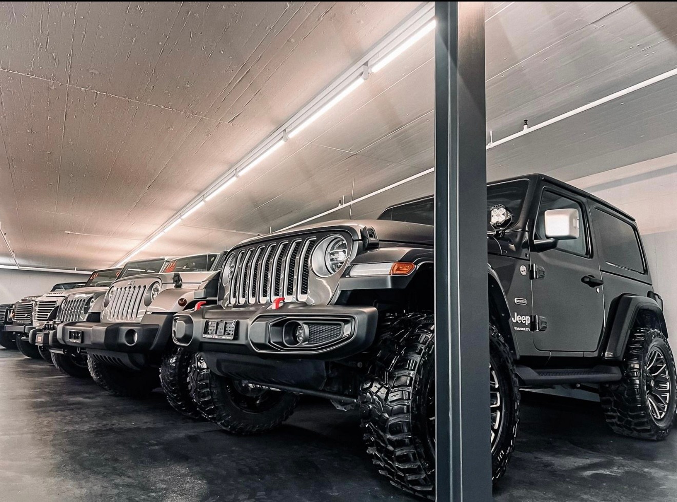 JEEP Wrangler 3.6 Unlimited Moab Automatic-image-18