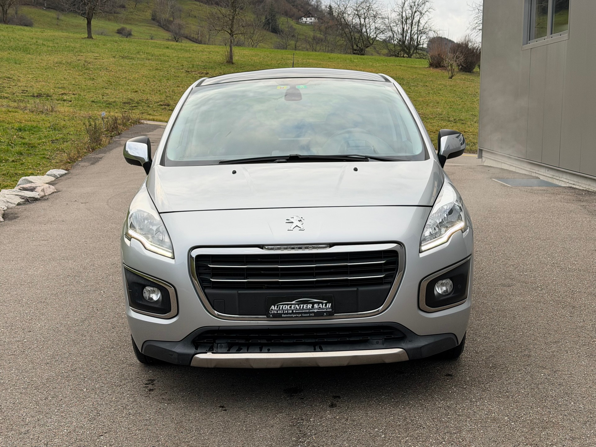PEUGEOT 3008 1.6 16V T Platinum Tiptronic-image-1