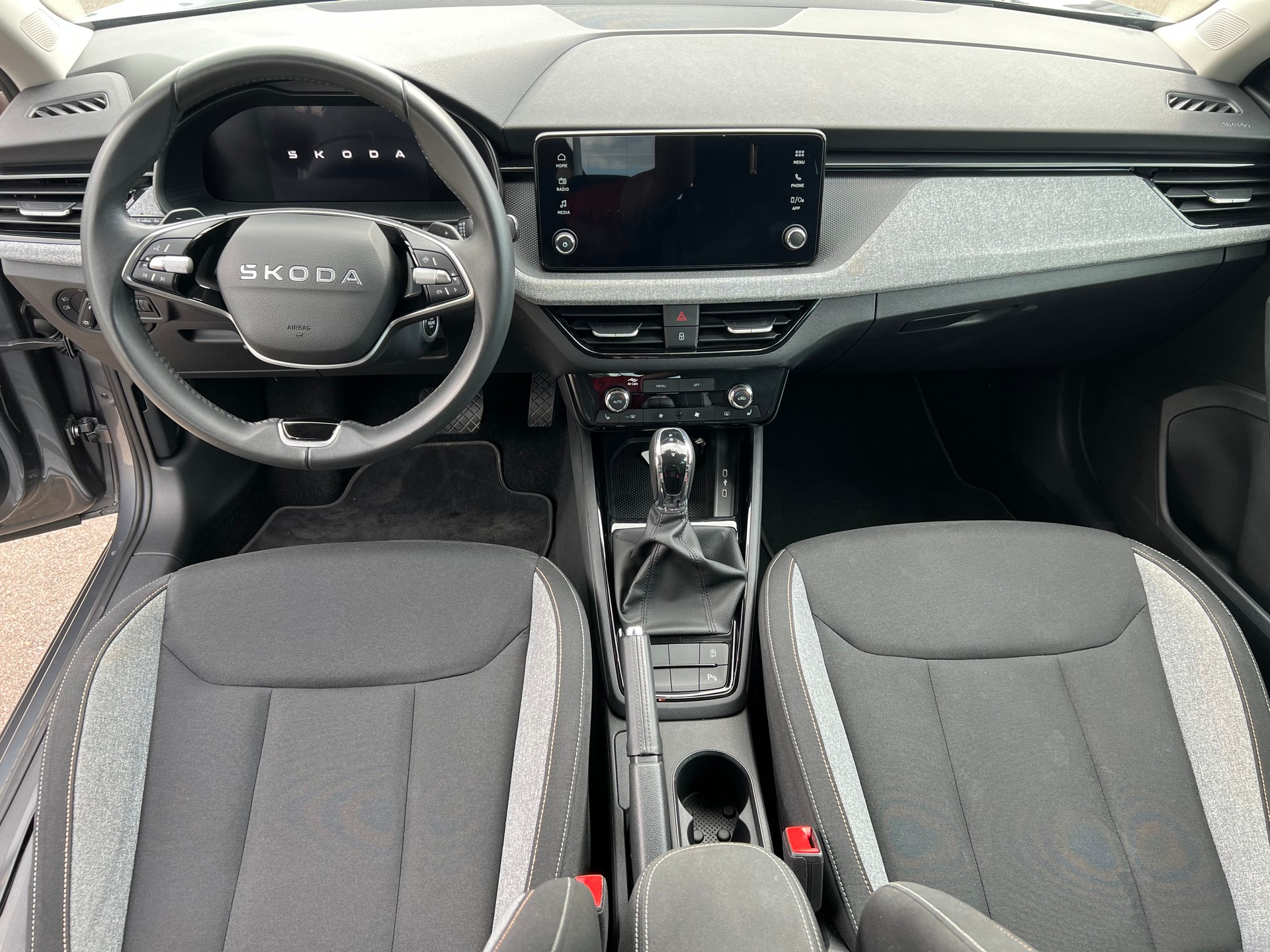 SKODA Kamiq 1.5 TSI Dynamic DSG-image-13