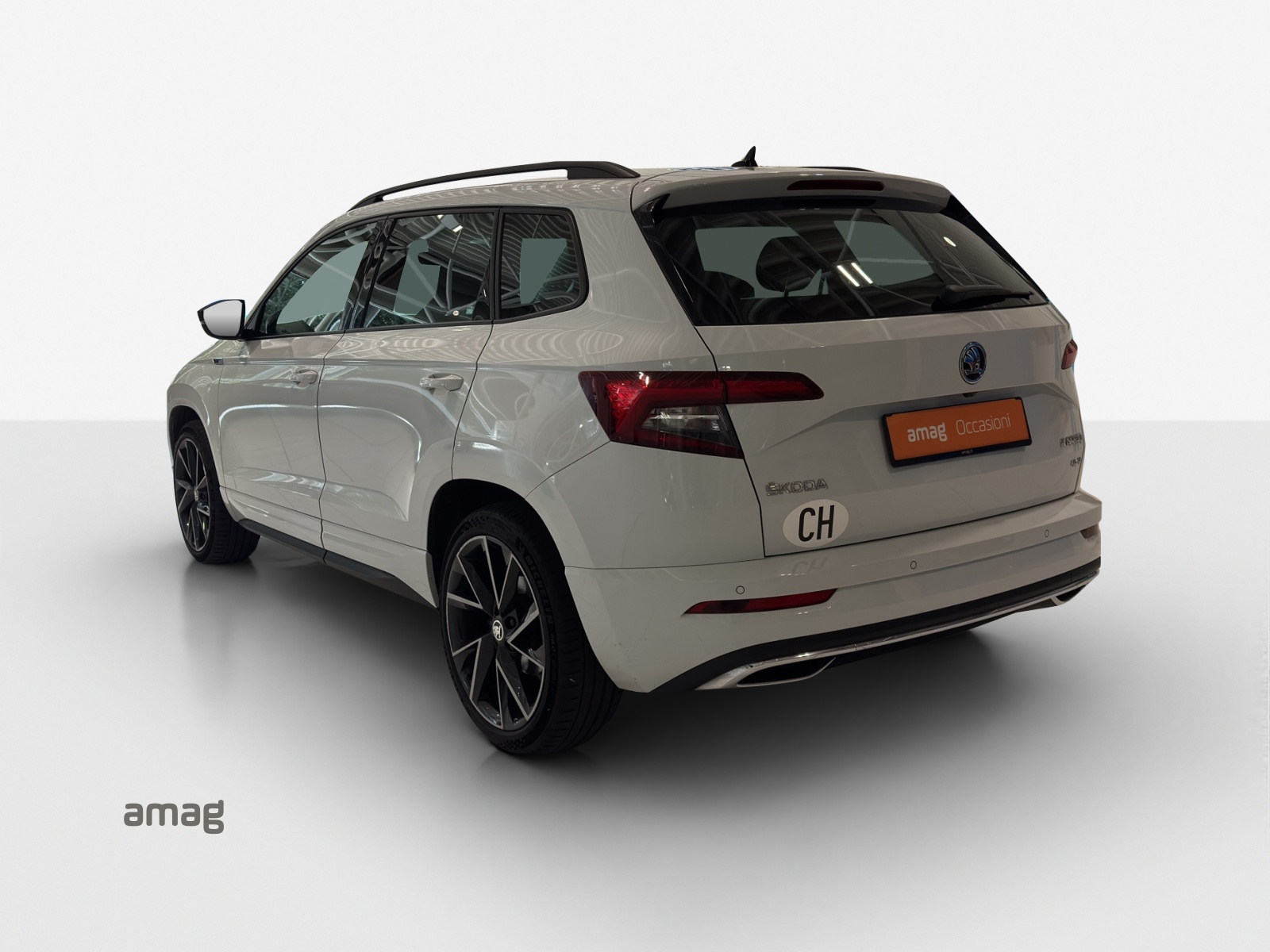SKODA Karoq 2.0 TSI SportLine 4x4 DSG-image-2