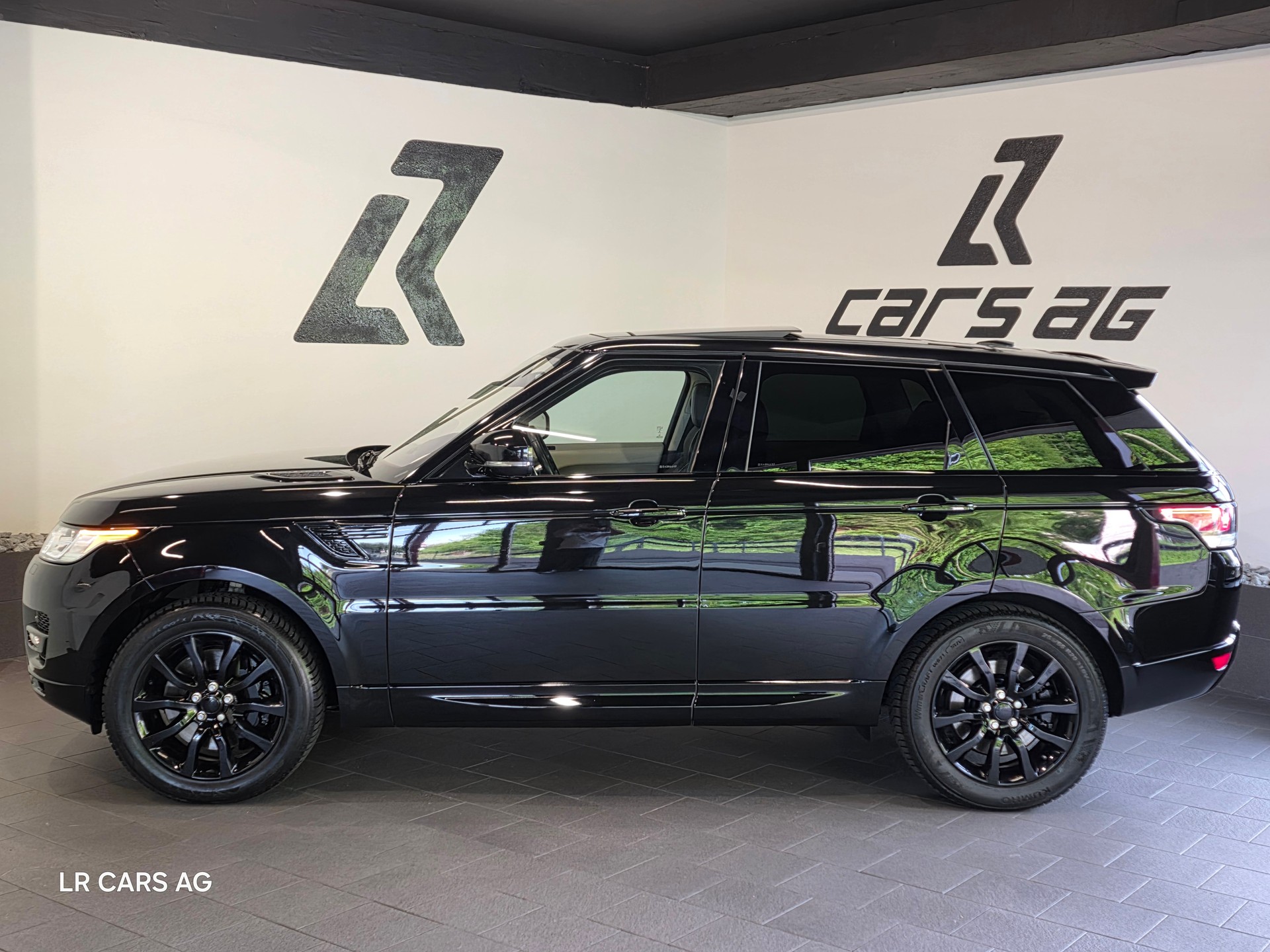 LAND ROVER Range Rover Sport 3.0 SDV6 HSE Dynamic Automatic-image-3