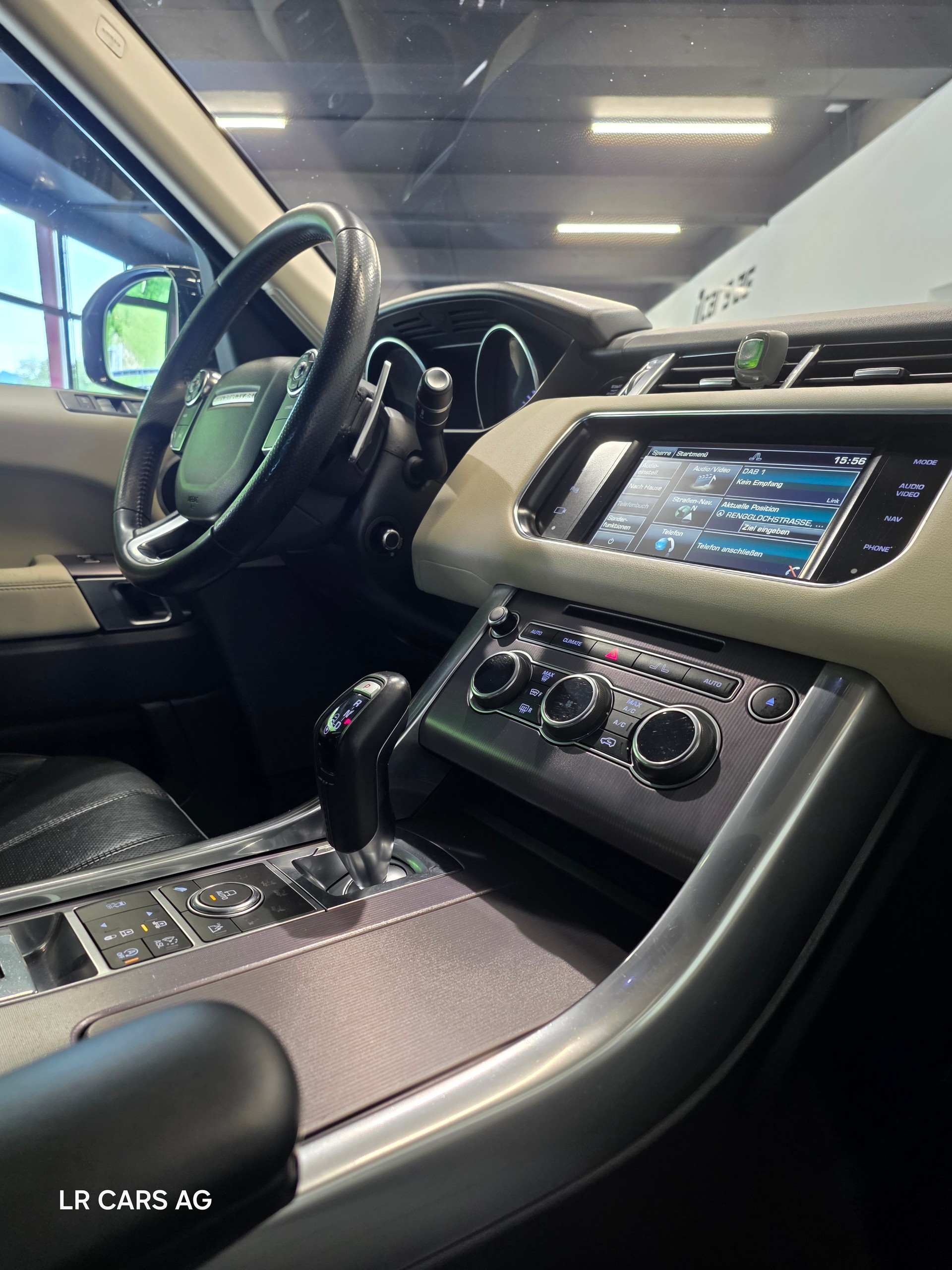 LAND ROVER Range Rover Sport 3.0 SDV6 HSE Dynamic Automatic-image-13