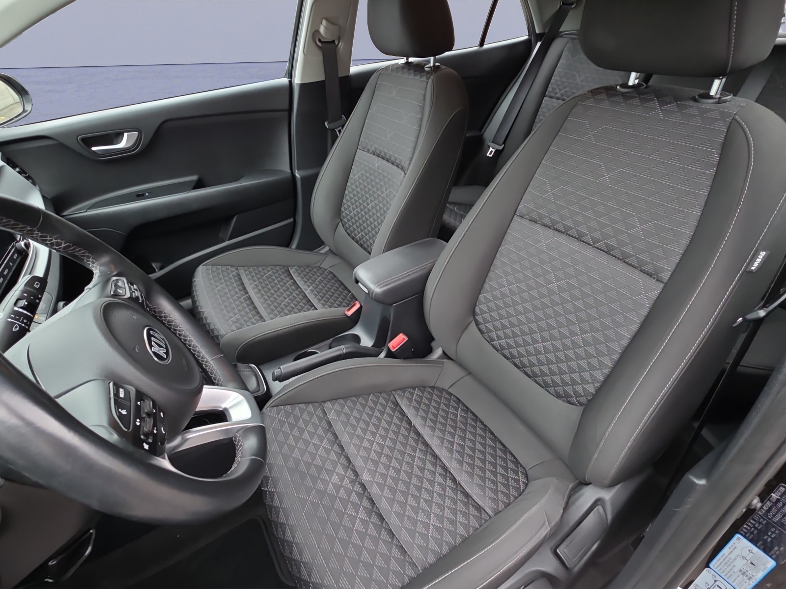 KIA Rio 1.2 CVVT Black Edition-image-8