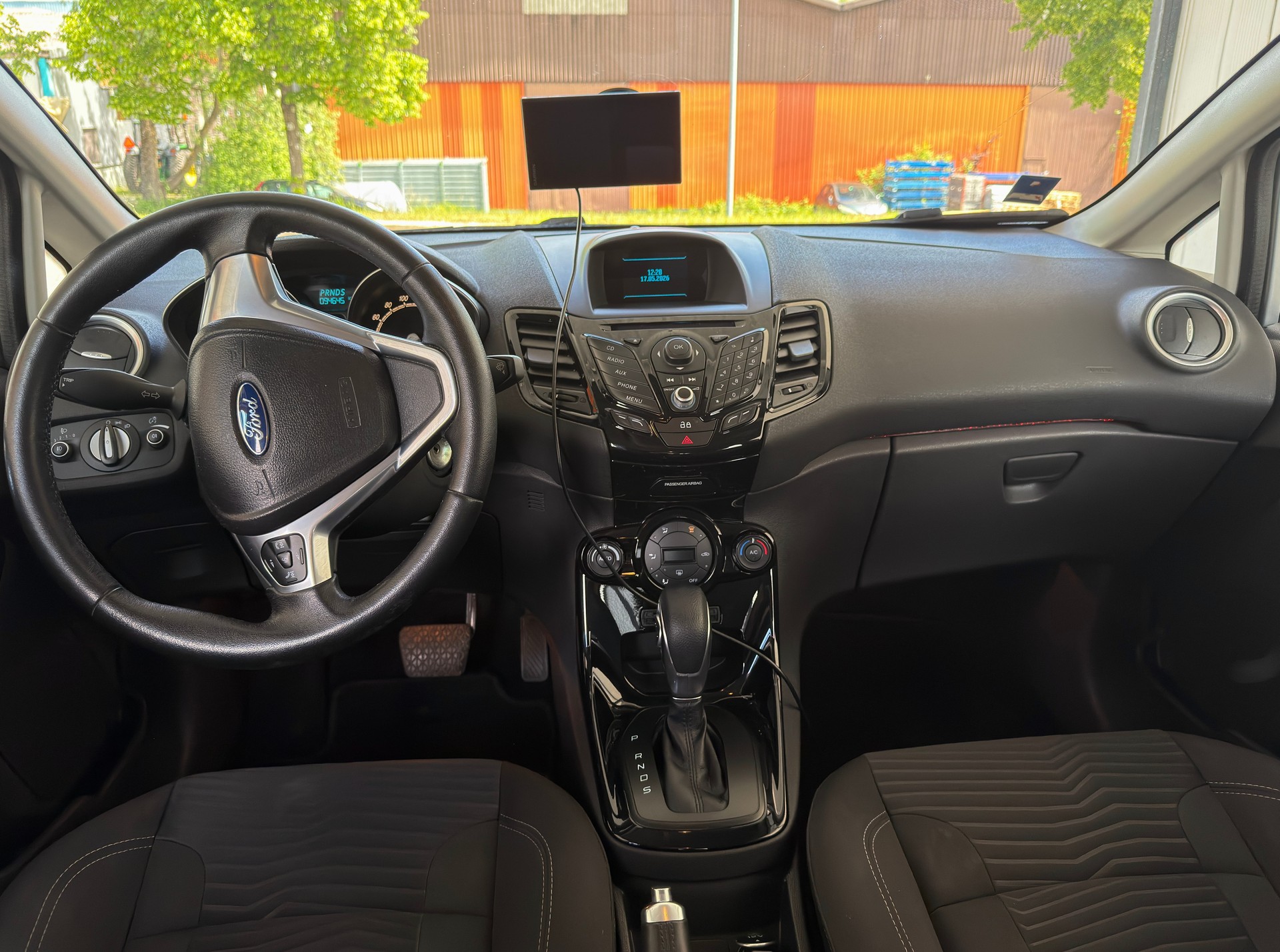 FORD 1.6 Ti-VCT Titanium-image-4