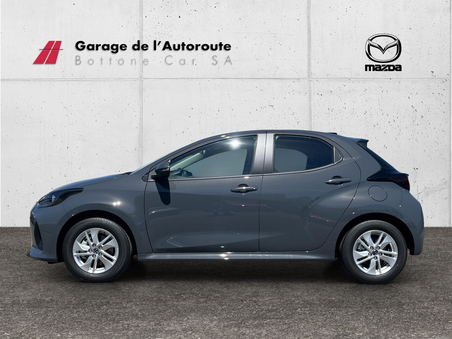 MAZDA 2 1.5 Hybrid Exclusive-Line-showroom-element-1