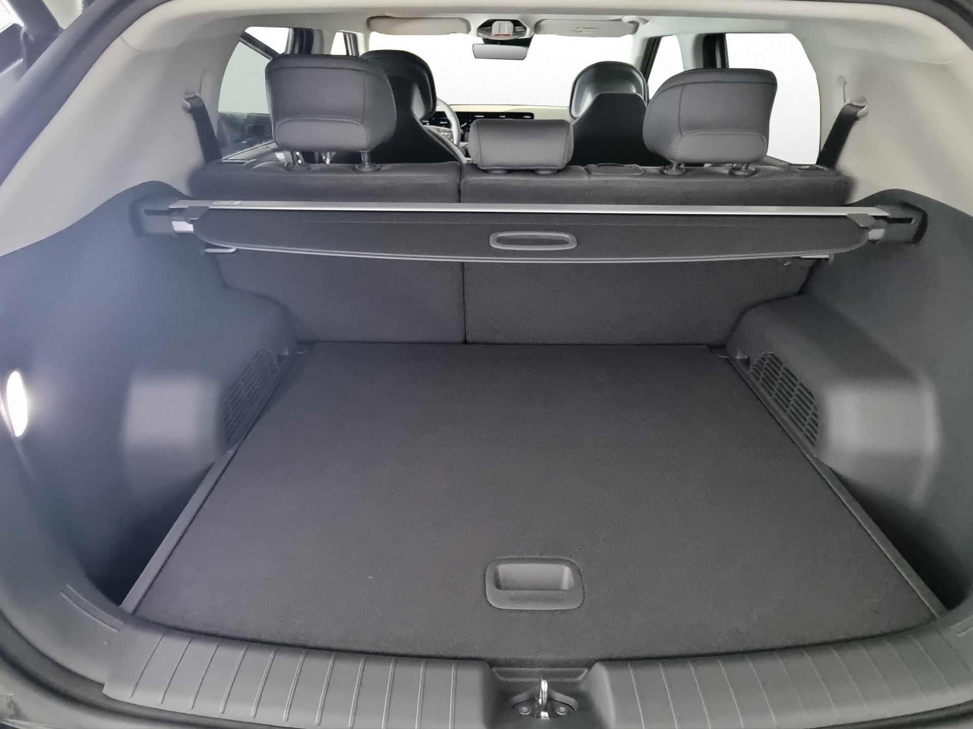KIA EV3 81 kWh Earth-image-15