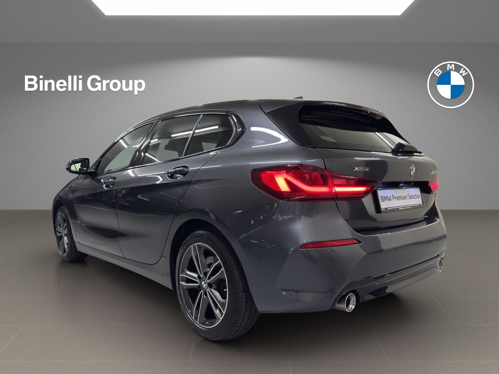 BMW 120d xDrive-showroom-element-2