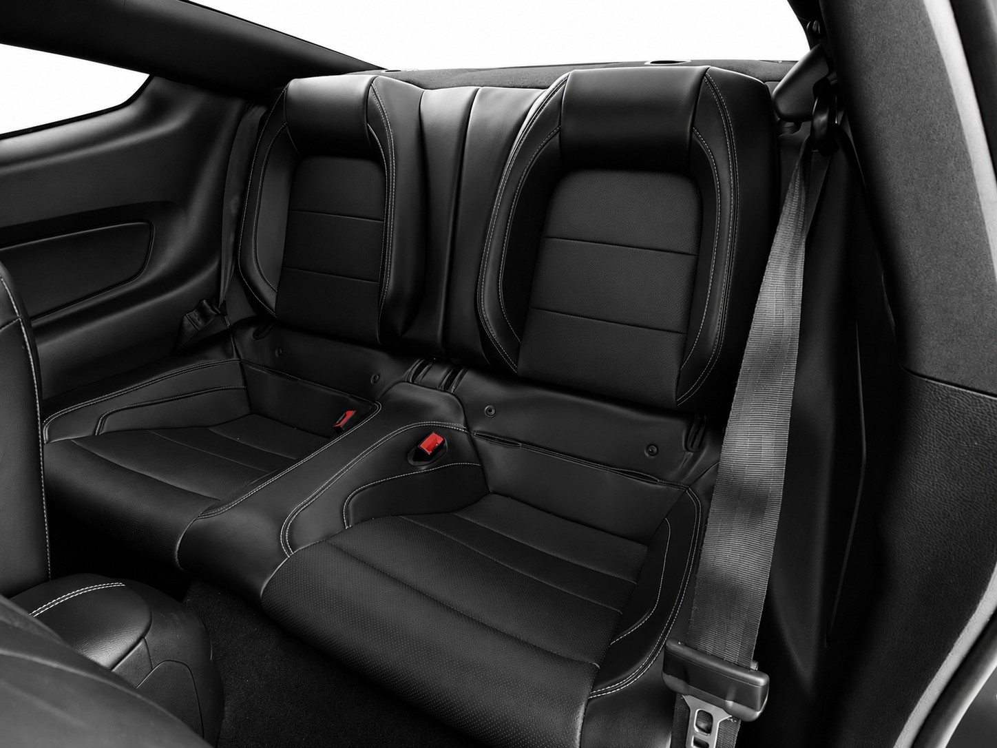 FORD Mustang Coupé 5.0 V8 GT-image-11