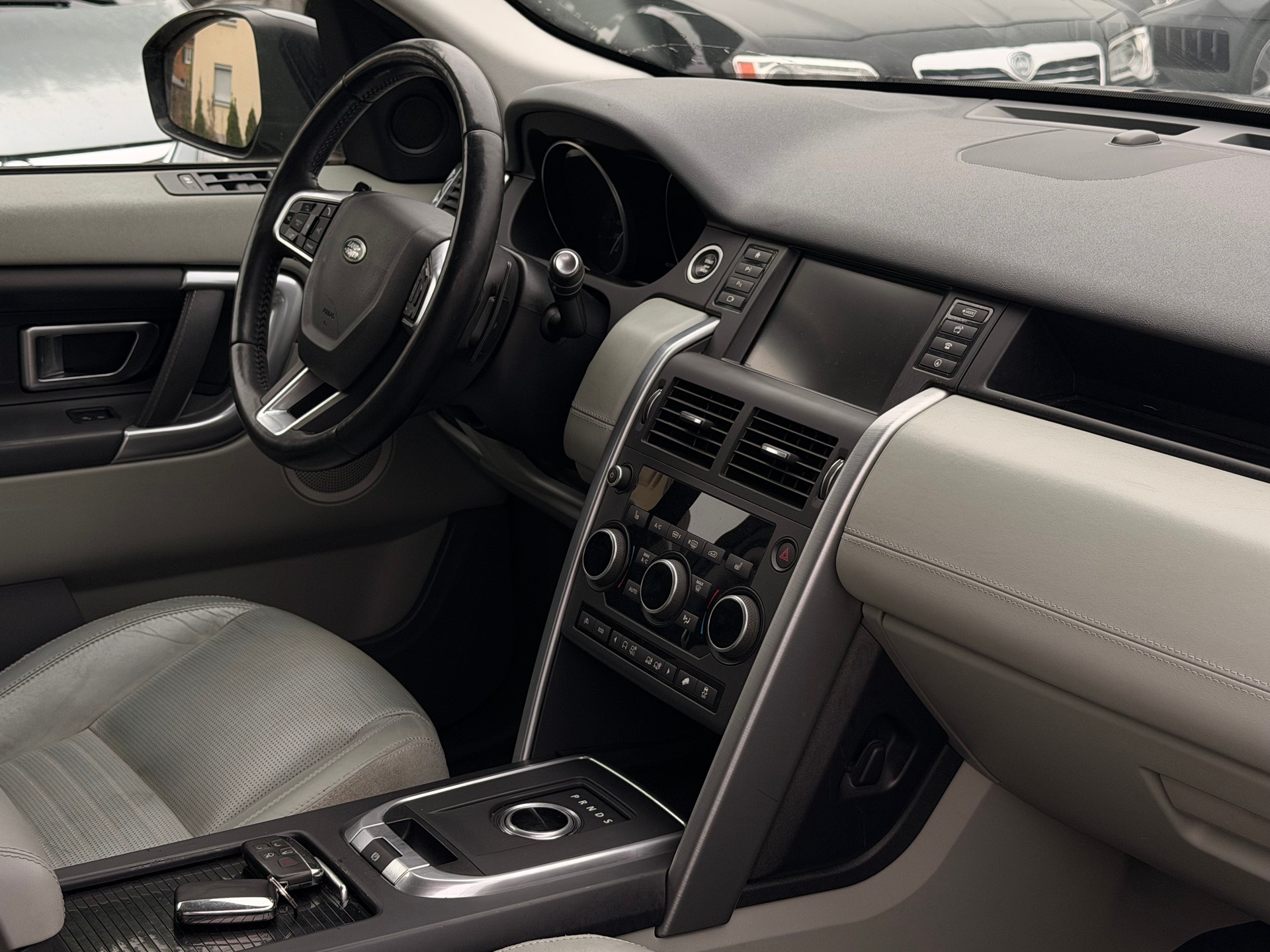 LAND ROVER Discovery Sport 2.0 Si4 HSE Luxury AT9-image-11