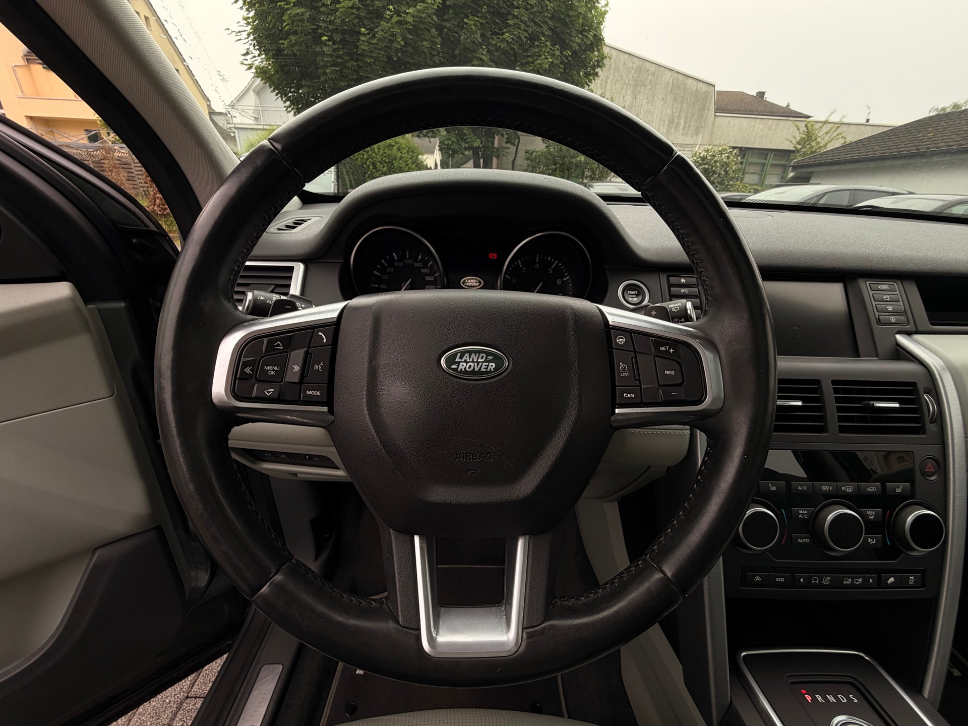 LAND ROVER Discovery Sport 2.0 Si4 HSE Luxury AT9-image-18