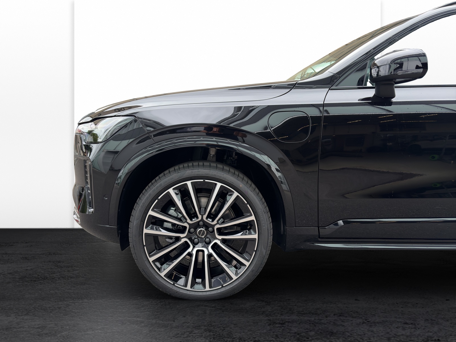 VOLVO XC90 2.0 T8 TE Black Edition eAWD-image-19